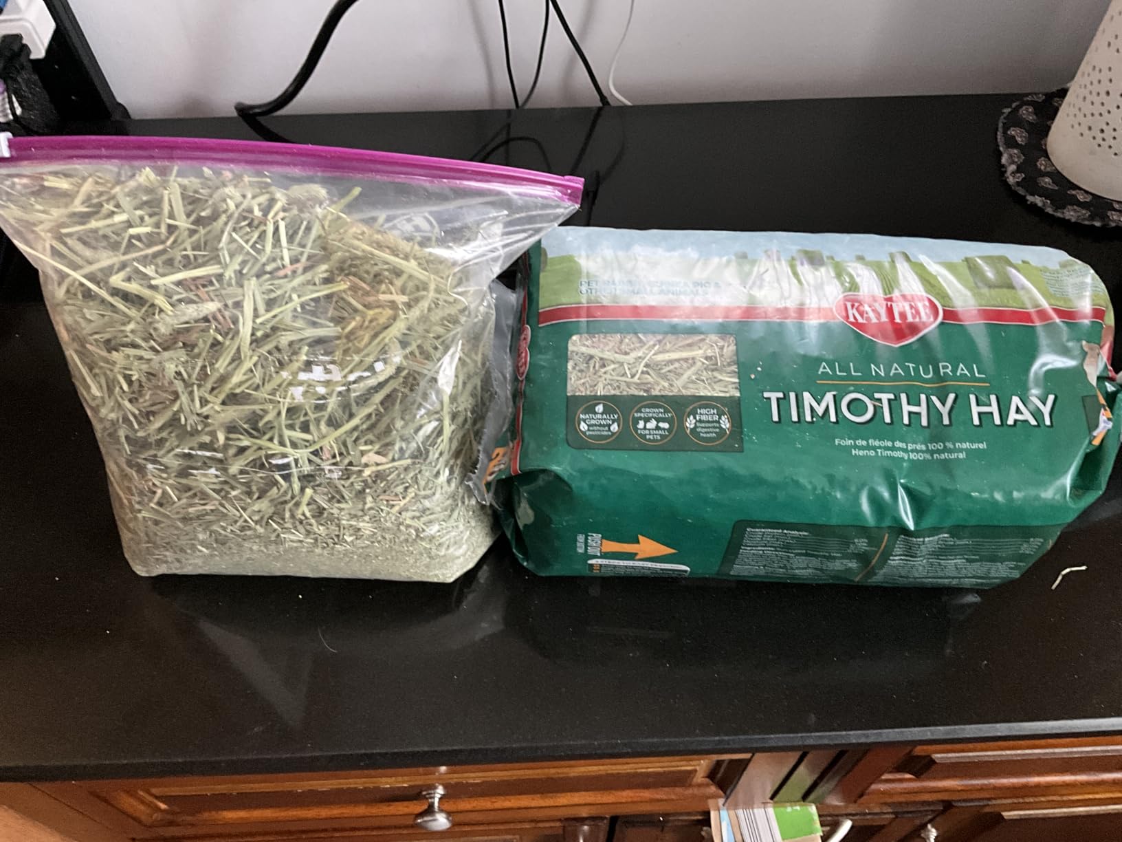 Kaytee Timothy Hay, High Fiber for Rabbits, Guinea Pigs, 48 Ounces customer photo 2