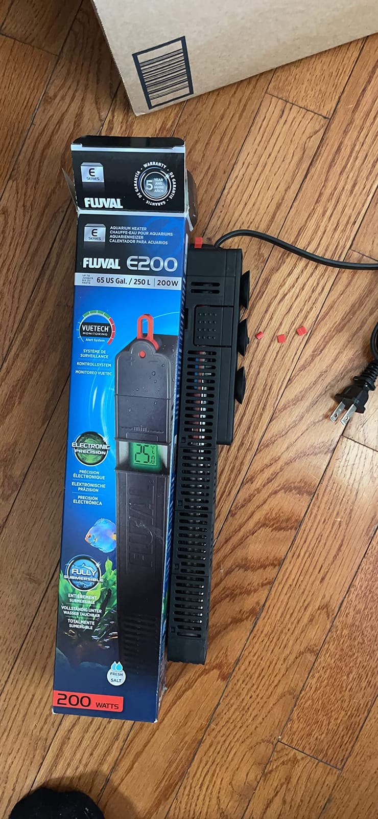 Fluval E200 Advanced Electronic Heater, Black, up to 65 Gal. | 100-Watt Heater for Aquariums customer photo 1