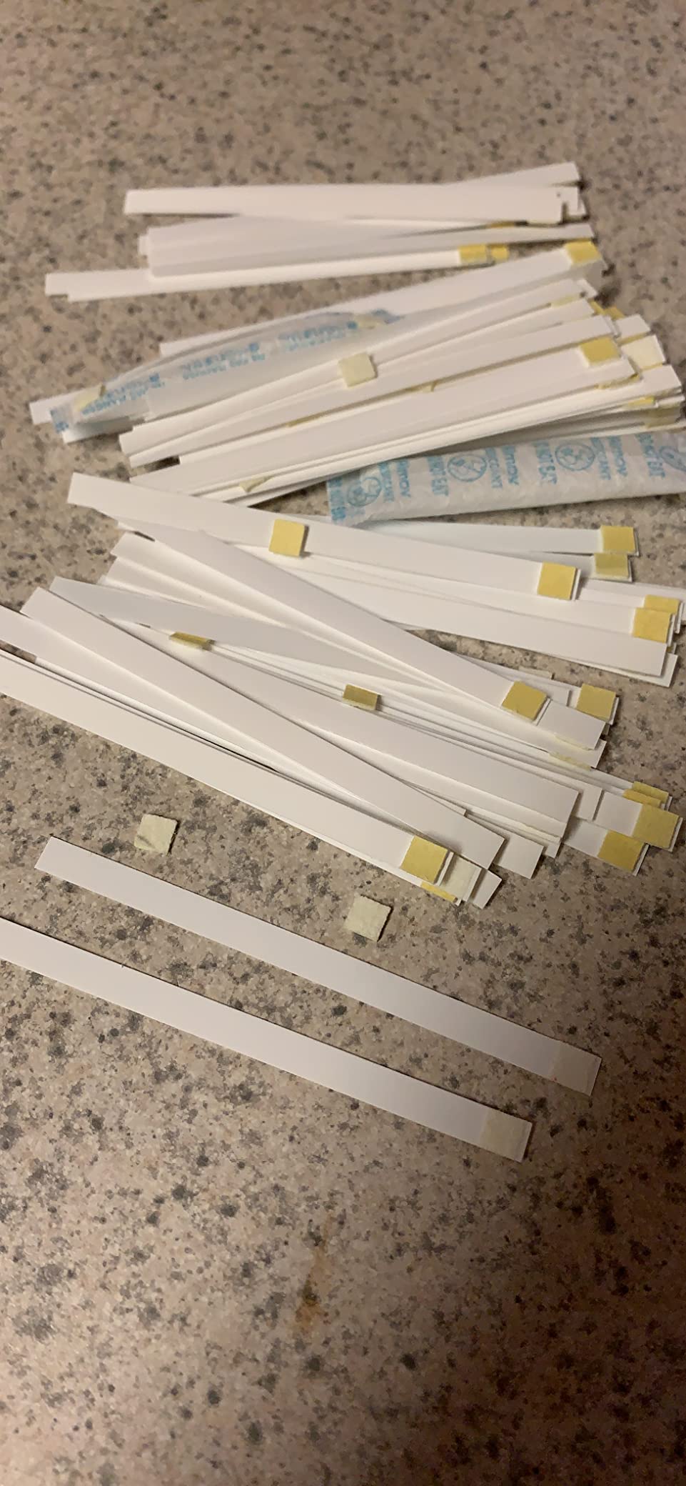 Tetra EasyStrips Ammonia Test Strips for Aquarium Water, 100 Count customer photo 2