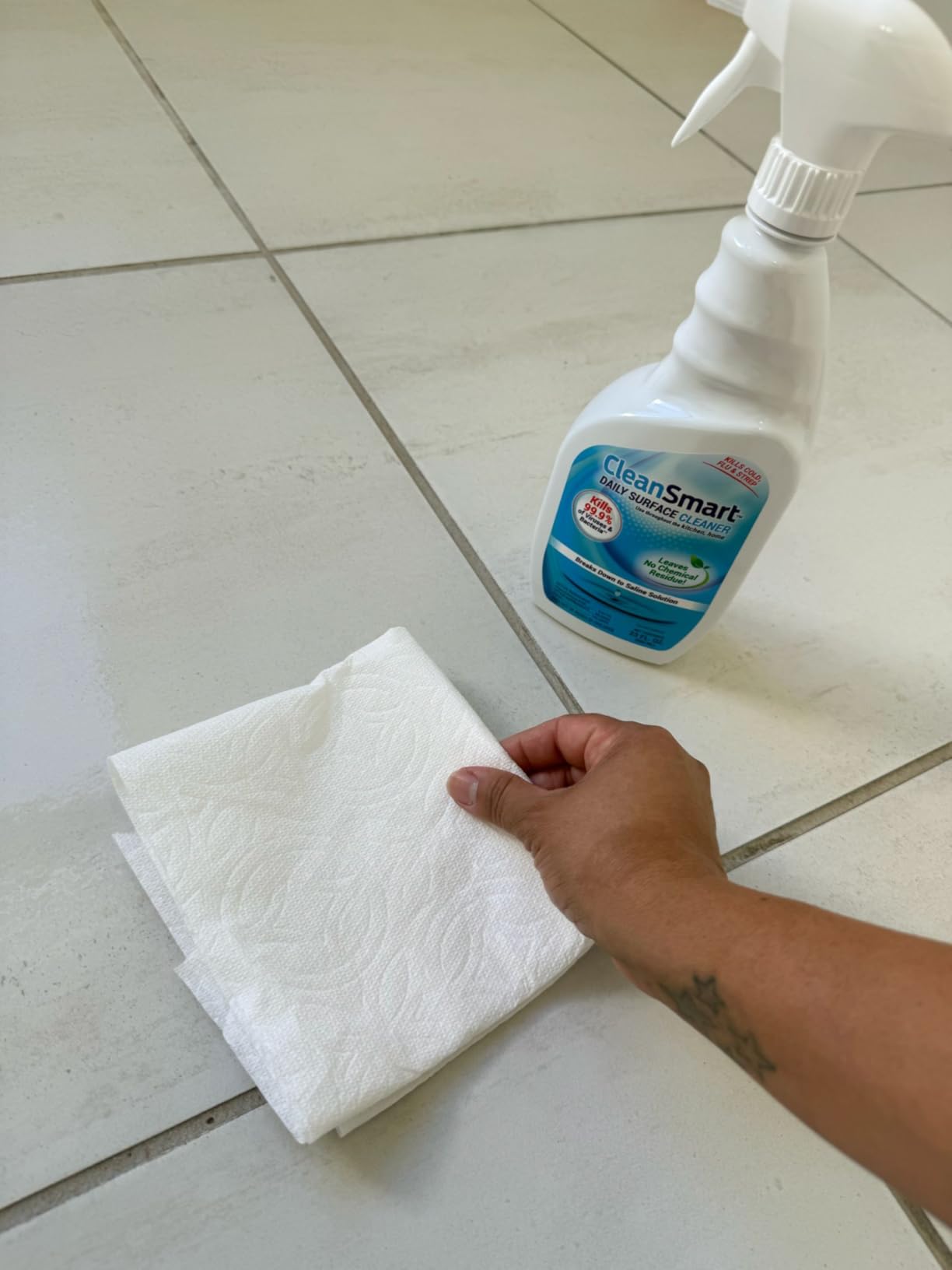 CleanSmart Daily Surface Cleaner and Pet-Safe Disinfectant, 23 ounce Bottle (Pack of 2) | Hypochlorous Acid Spray Kills 99.9% of Viruses and Bacteria, No Harsh Residue, Food Contact Surface Sanitizer, No Rinse customer photo 2