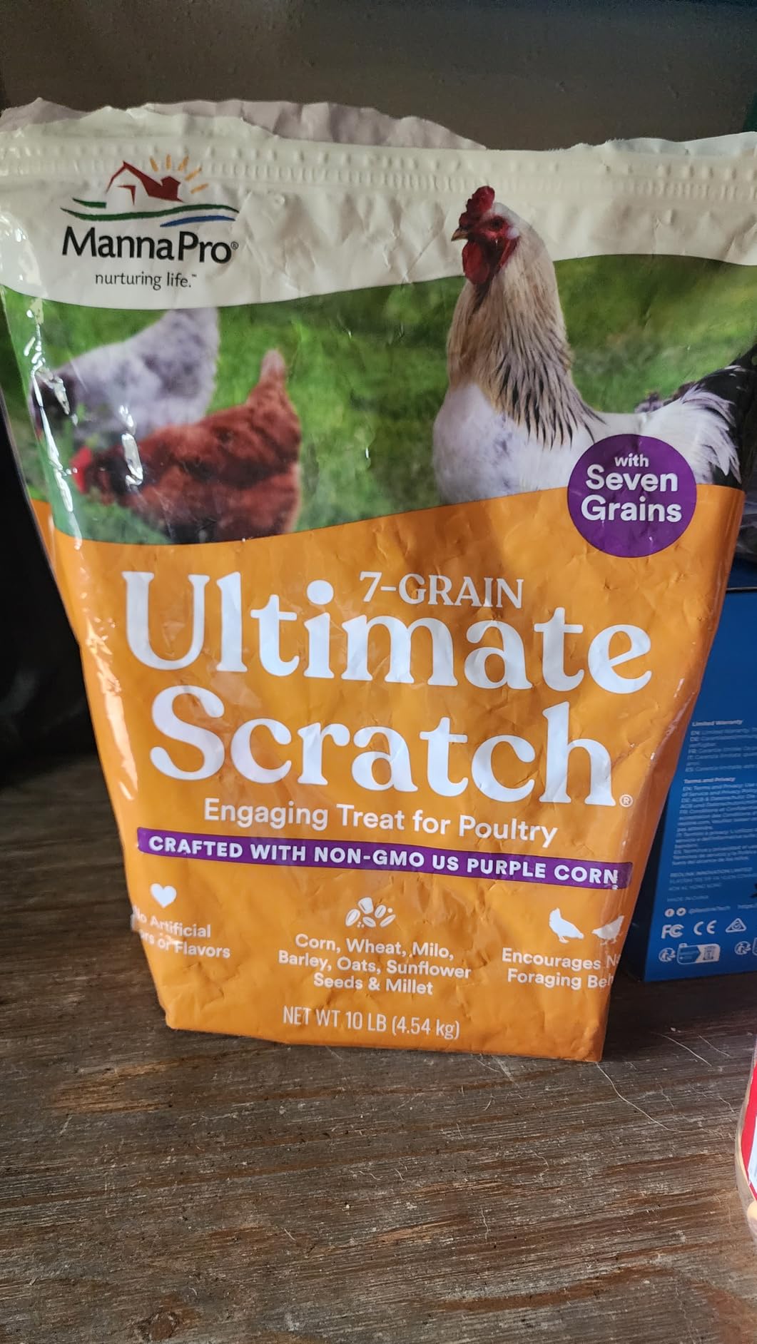 Manna Pro 7-Grain Ultimate Chicken Scratch Treat, Non-GMO, 10 lb Bag customer photo 1