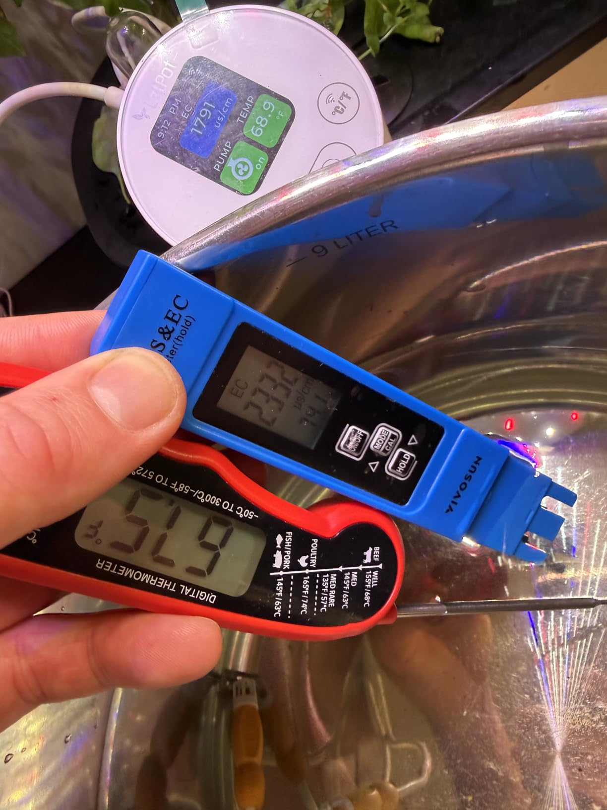 VIVOSUN Digital pH Meter TDS EC Meter for Water 0.01 Accuracy Hydroponics | ATC, Auto Calibration, LCD Display, Hold Function, UL Certified customer photo 2