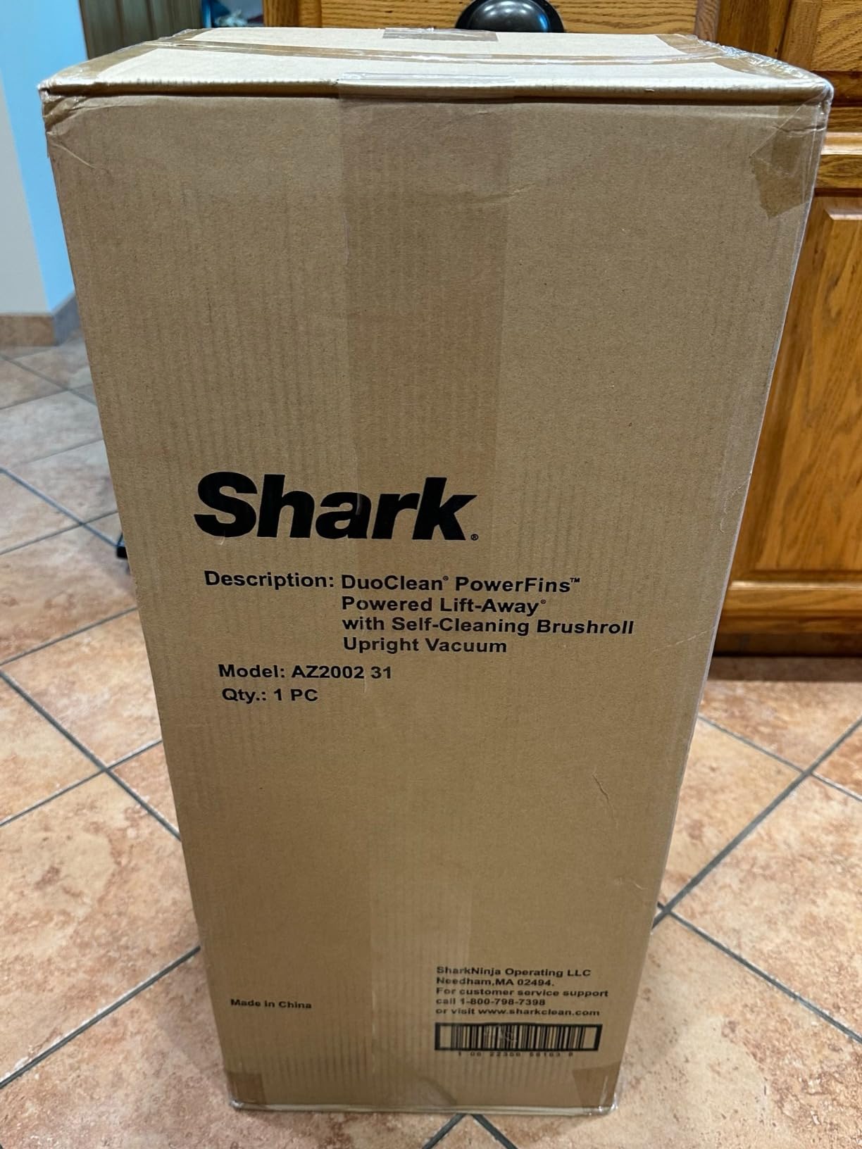 Shark AZ2002 Vertex Powered Lift-Away Upright Vacuum with DuoClean PowerFins, Self-Cleaning Brushroll, Large Dust Cup, Pet Crevice Tool, Dusting Brush & Power Brush, Silver/Rose Gold | DuoClean PowerFins, self-cleaning brushroll, large dust cup, crevice tool, dusting brush, power brush customer photo 1