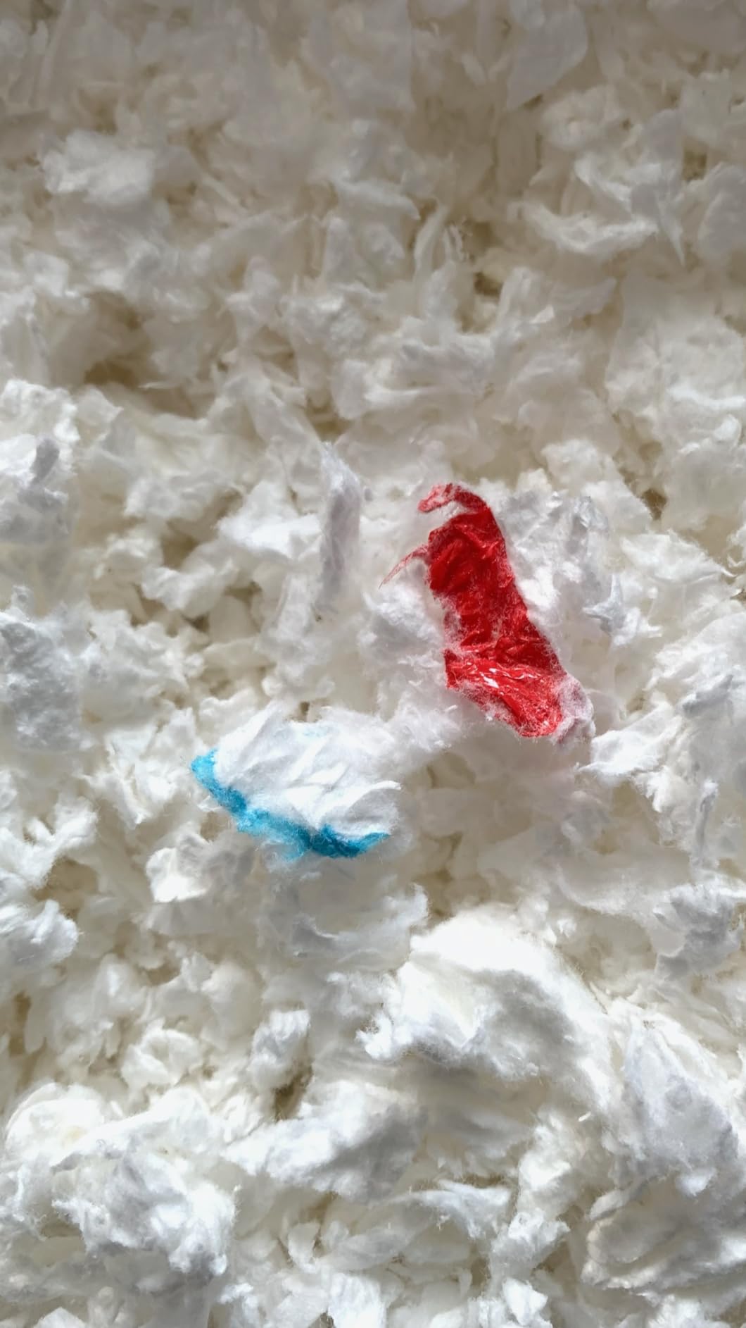 Kaytee Clean & Cozy White Paper Bedding, Made for Small Animals, 100 Liters | Fresh habitats. Soft guinea pig bedding. Odor control, rabbit bedding use, 99% dust-free customer photo 2
