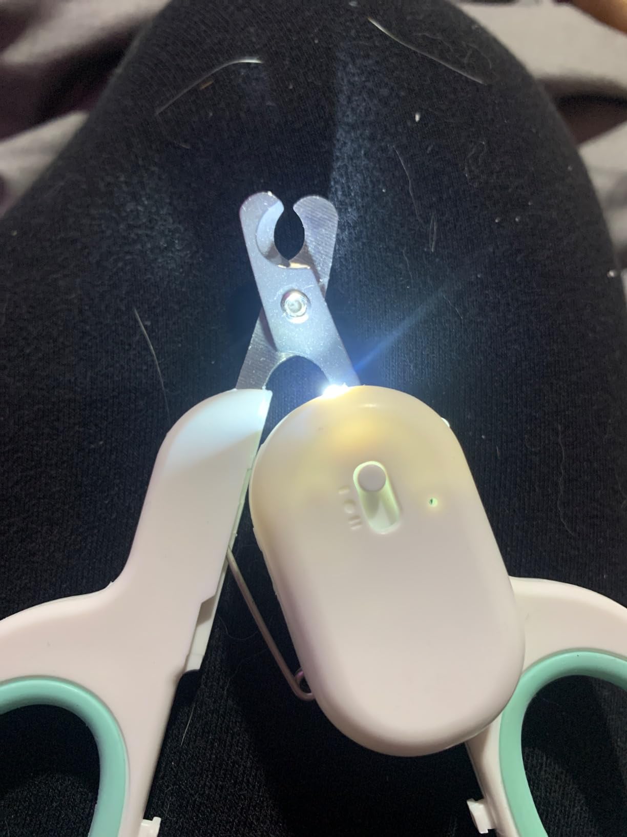 Pet Nail Clipper with LED & UV Light, Cat Claw Trimmer with Ultra Bright LED Light for Nail Bloodline to Avoid Over Cutting, Sharp Angled Blade Grooming Tool for Dog Cat Rabbit Small Animals customer photo 2
