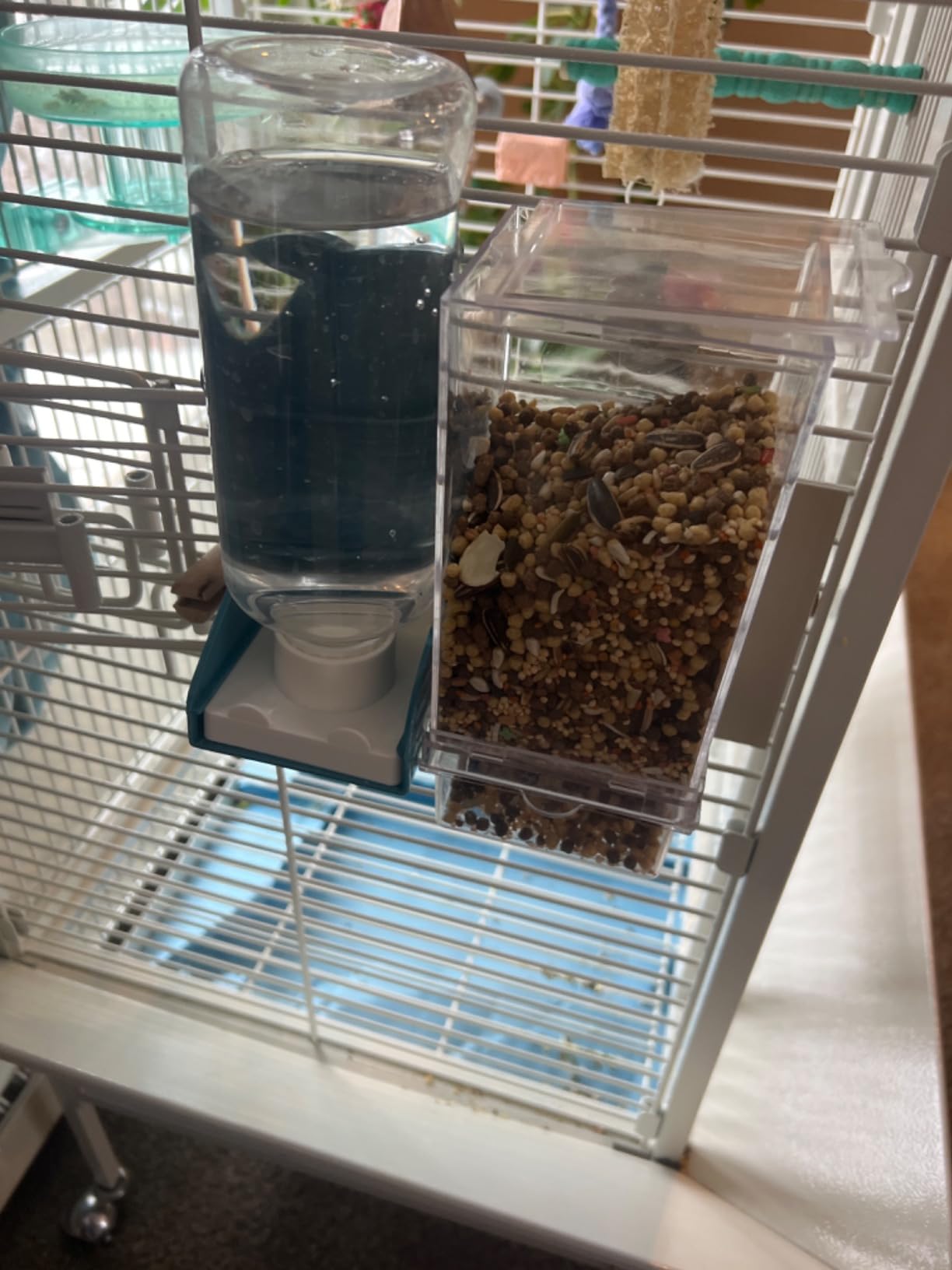 Kenond No Mess Bird Feeders Water Dispenser Set, Automatic Feeders for Cage | Automatic Parrot Feeder Cage Accessories, Clear Seed Container Food Drinker for Cockatiel Lovebirds Budgies Canary customer photo 2