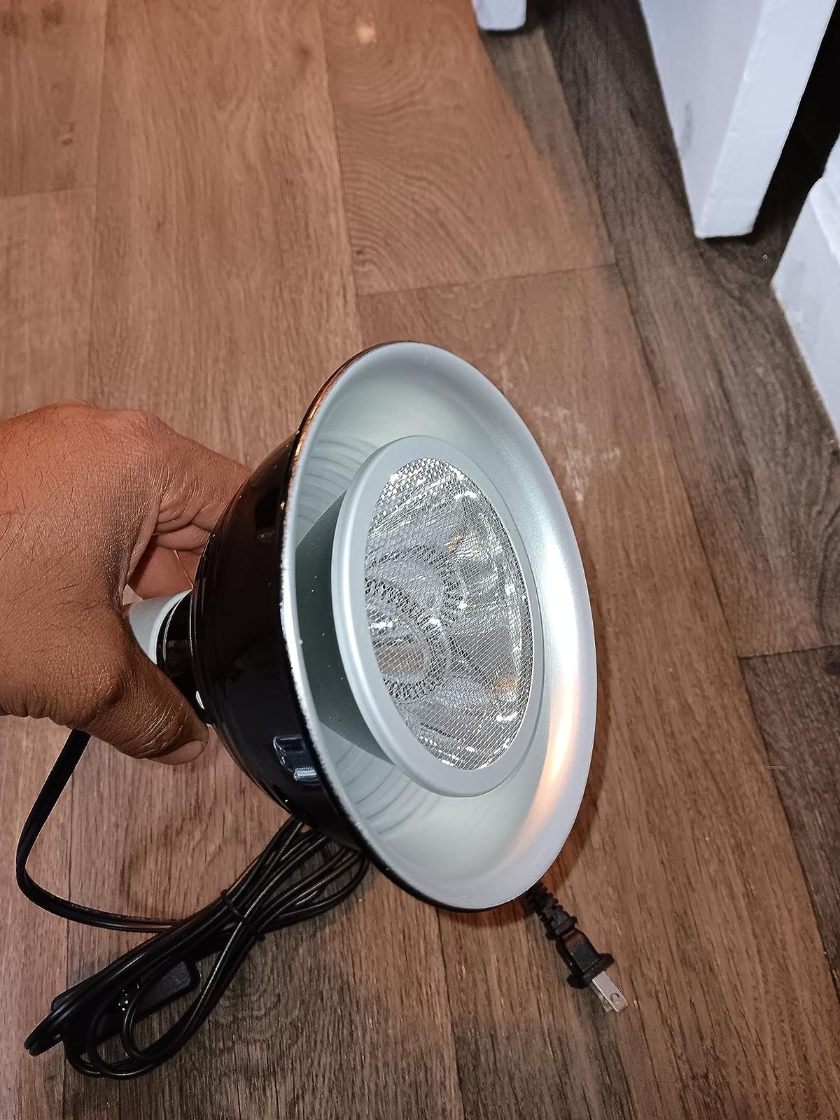 Fluker's Deep Thermal Heat Lamp for Reptiles with Carbon Infrared Technology, 75 Watt customer photo 2