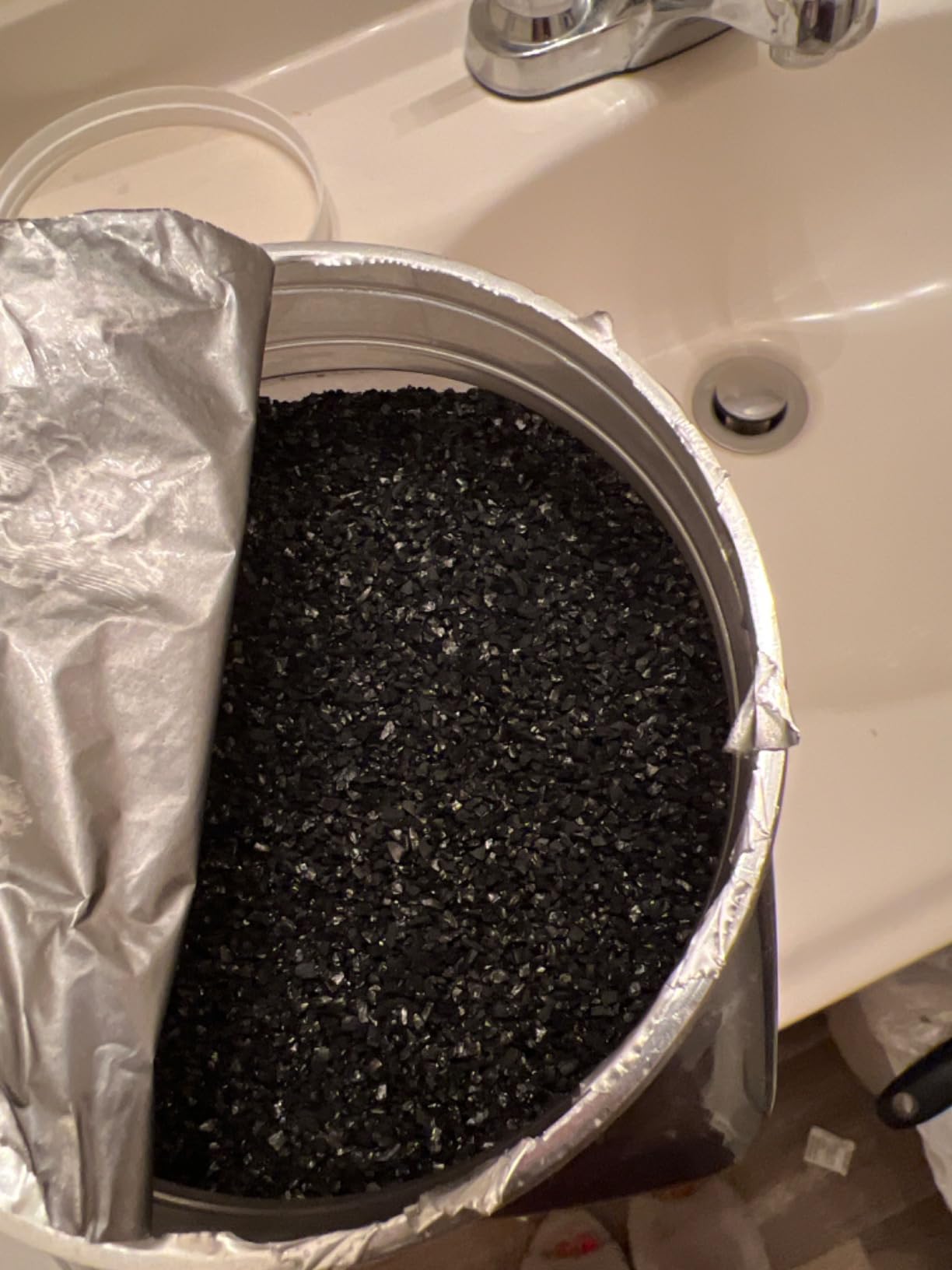 Coir Wonder Cat Litter Deodorizer - 2.2 Lb Activated Charcoal Carbon - Odor Eliminator for Litter Box, Chicken Coop, Small Animal Enclosures - Extends Litter Life - Natural Pet Odor Control Granules customer photo 1