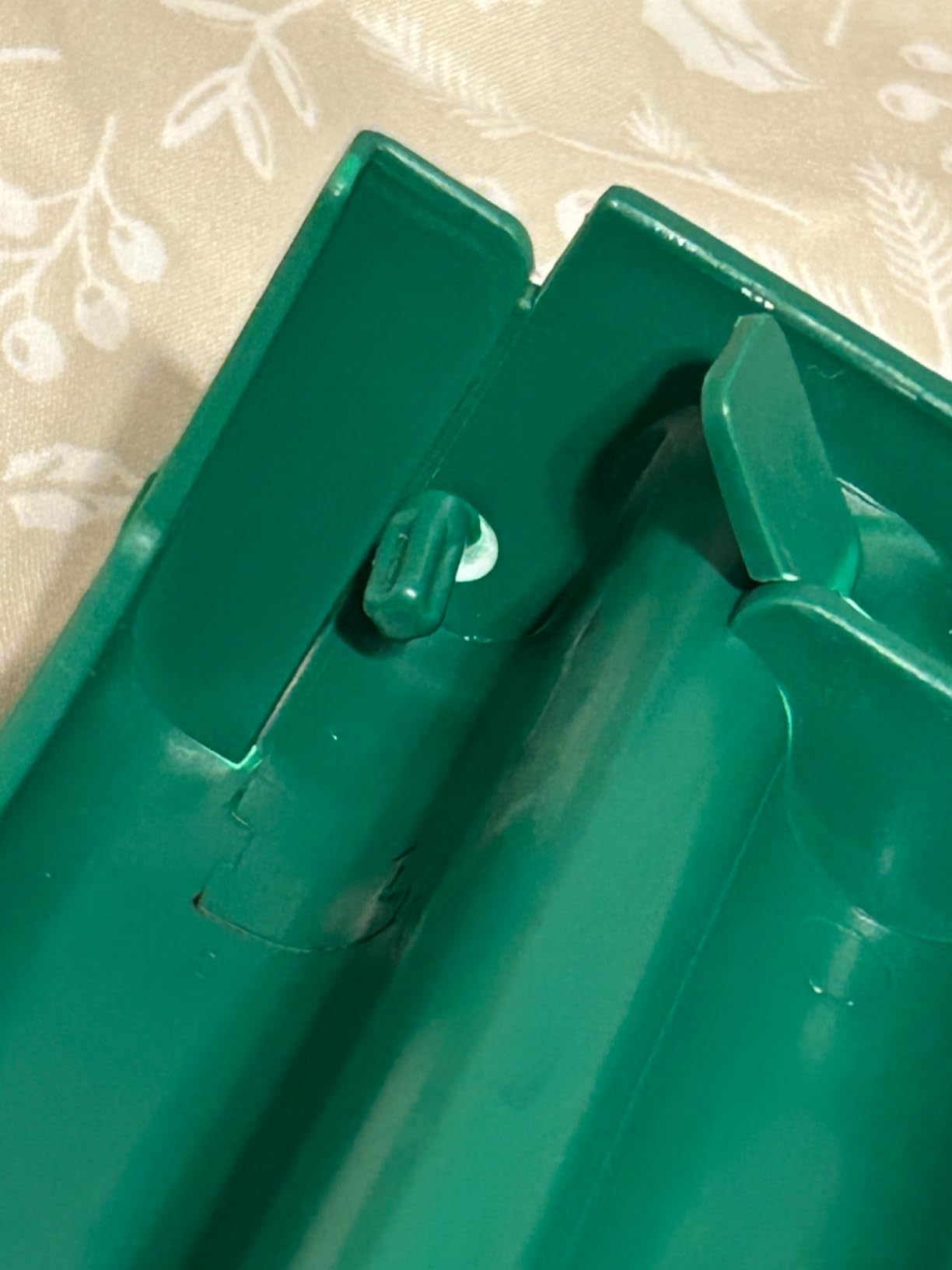 Eggluuz Chicken Nesting Box, 3 Compartments Chickens Egg Laying Nest Boxes for Hens Green customer photo 1