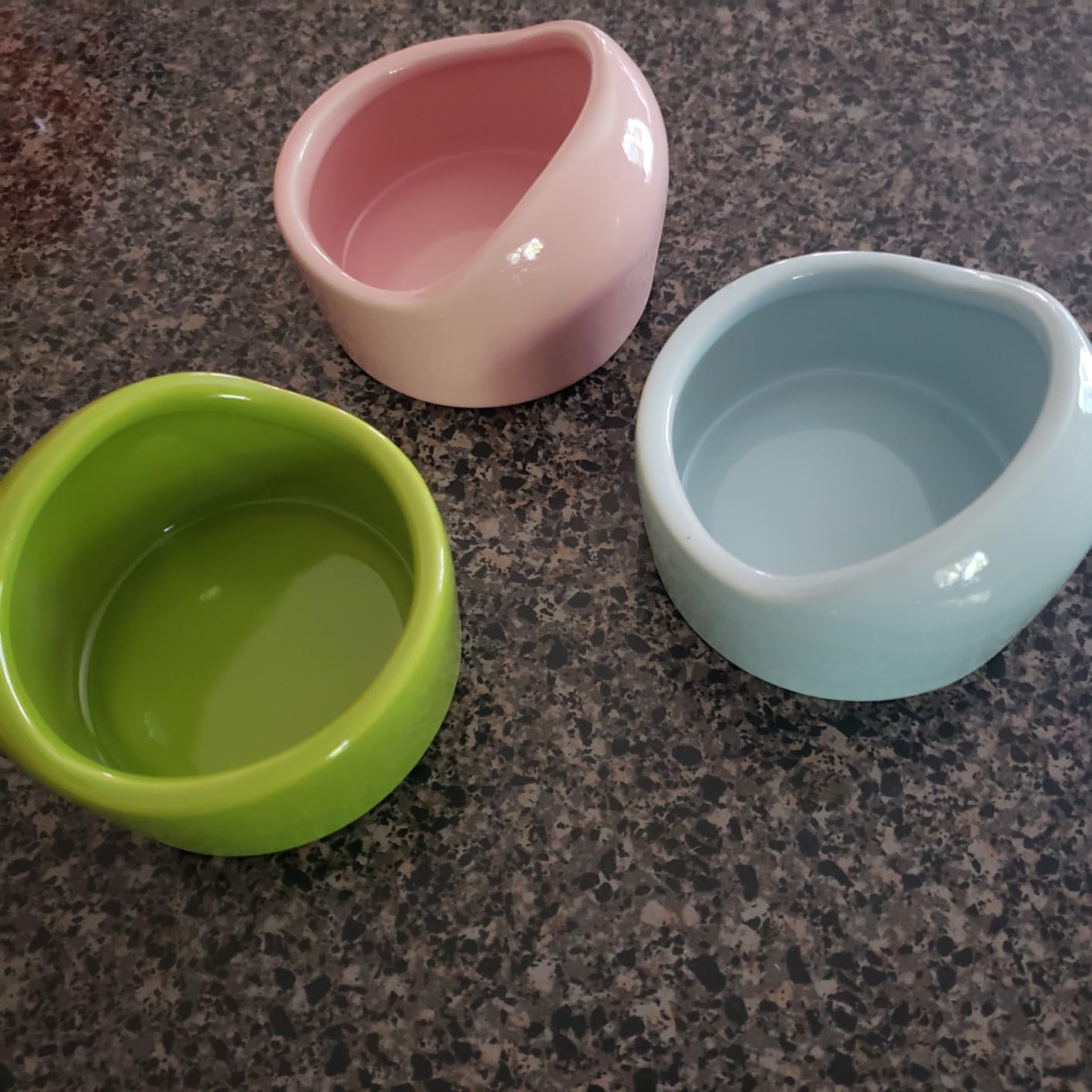 3 Pack Ceramic Hamster Food Bowl, Splash-Proof, Tip-Proof, Chew-Resistant, Easy to Clean Small Animal Bowl for Hamster/Guinea Pig/Chinchilla/Hedgehog, 1 Pink + 1 Blue + 1 Green customer photo 1