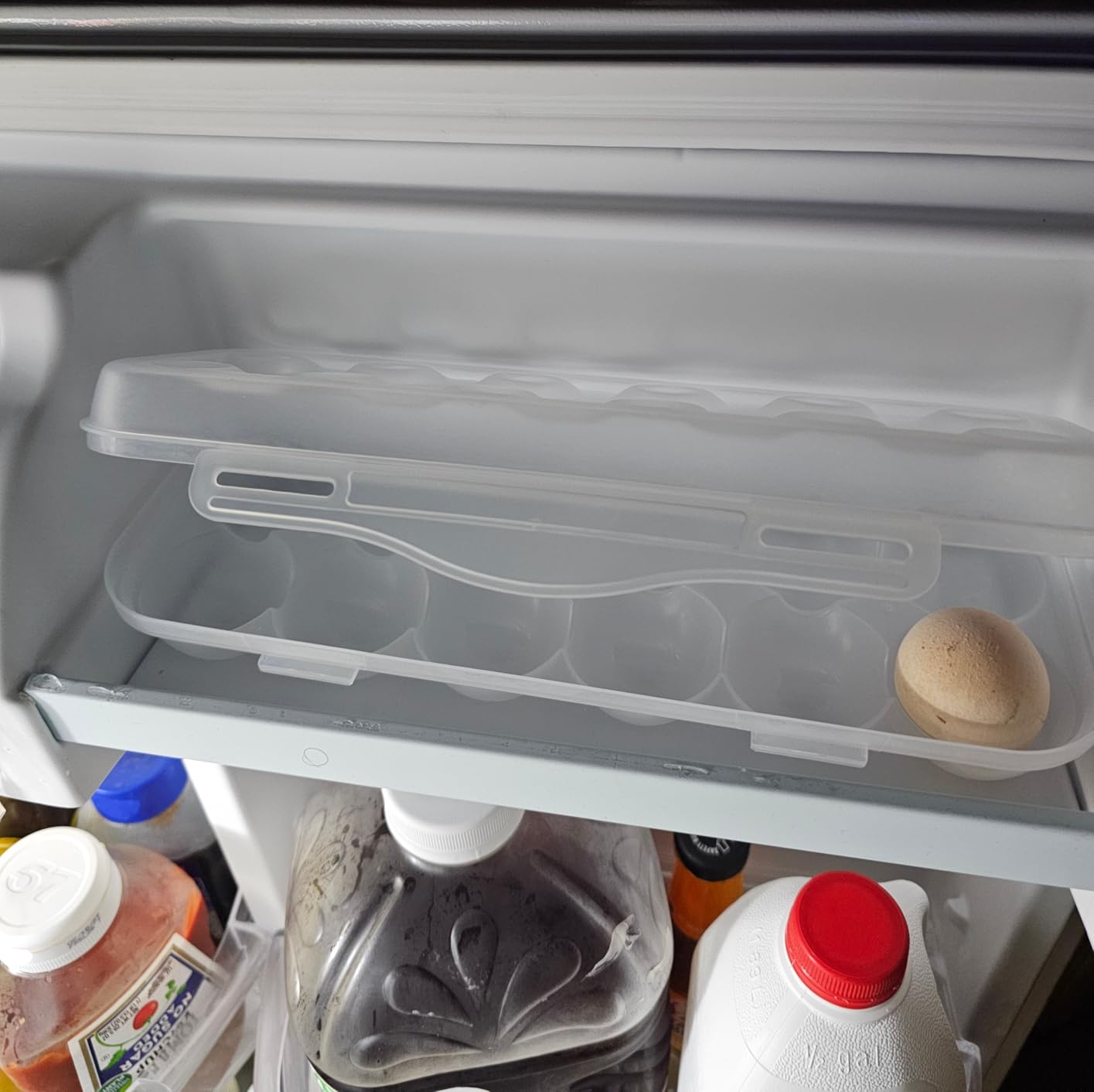 Egg Holder for Fridge, Egg Organizer for Refrigerator, Portable Egg Tray with Lid, Stackable Egg Storage with Safety Buckle (1) customer photo 1