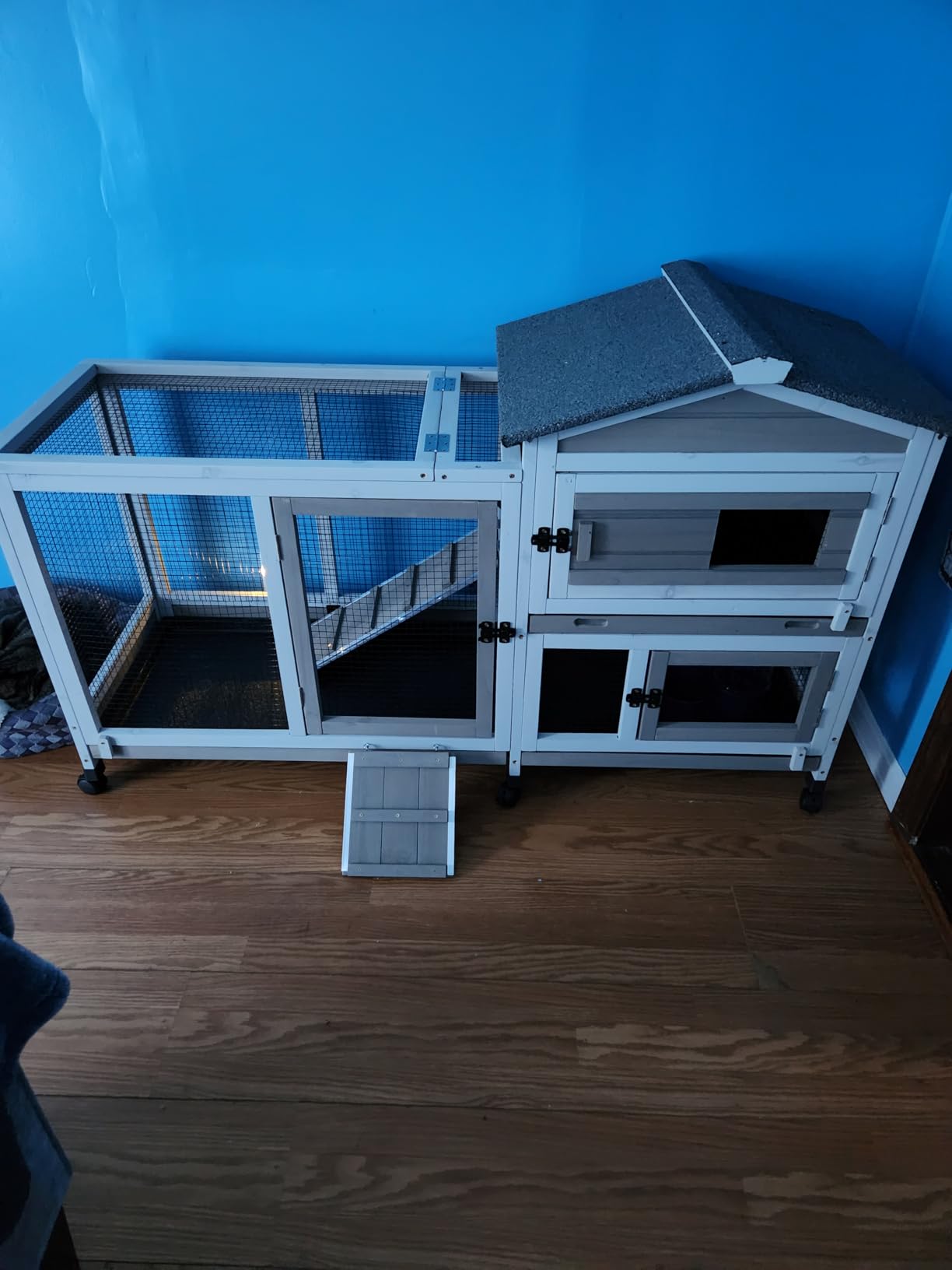 Rabbit Hutch Indoor and Outdoor 2-Story Rabbit Cage with Pull Out Tray, Fir Wood Pet House with Wooden Ramp, Waterproof Bunny Cage Indoor with 2 Asphalt Roofs, Grey (114