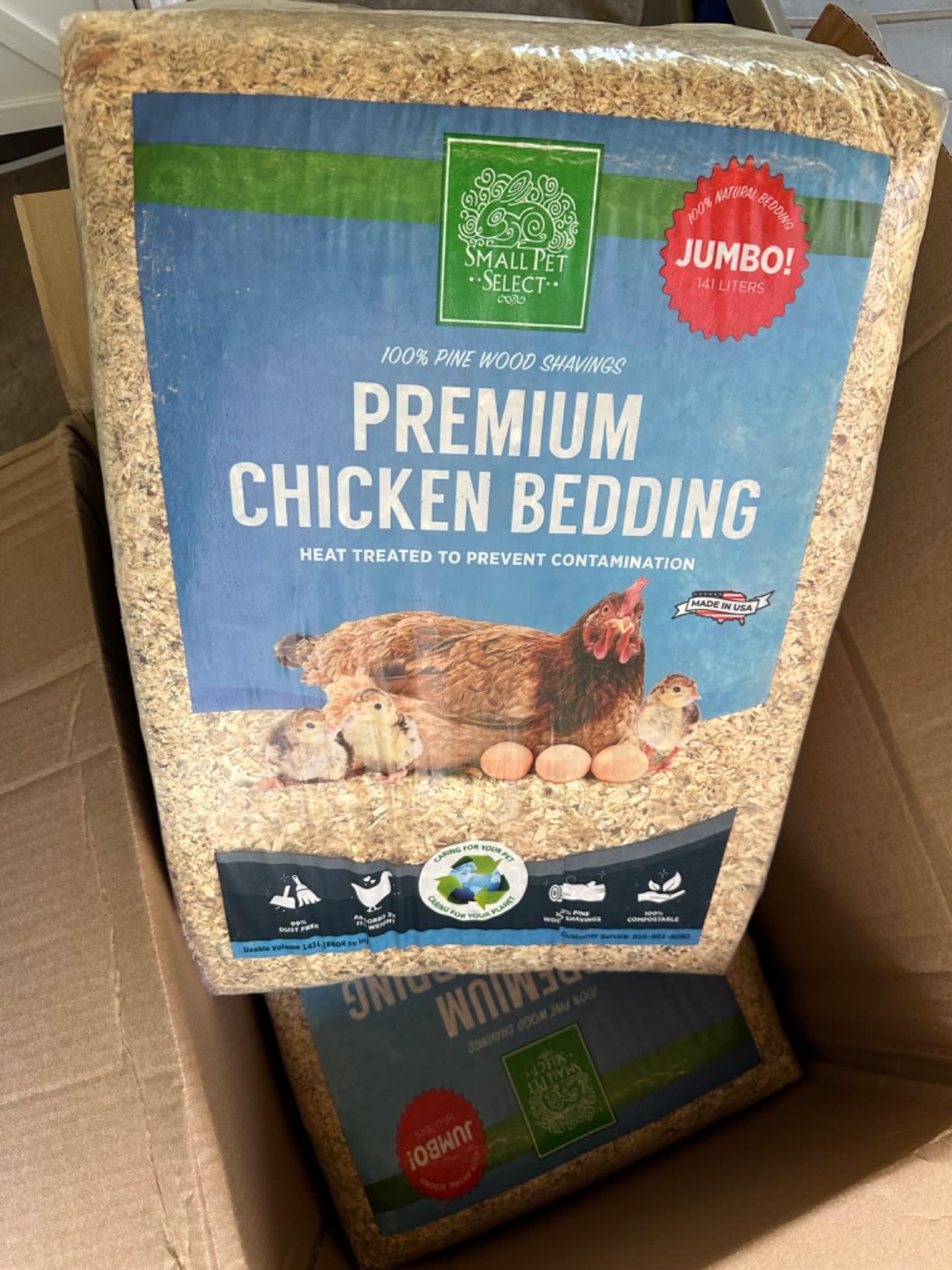 Small Pet Select Pine Shavings Chicken Bedding, Chicks, 2-Pack, 141 L | Absorbent Coop & Brooder Supplies, For Chickens & Baby Chicks, Low Dust Odor Control, 282 L Total, 2-Pack customer photo 1