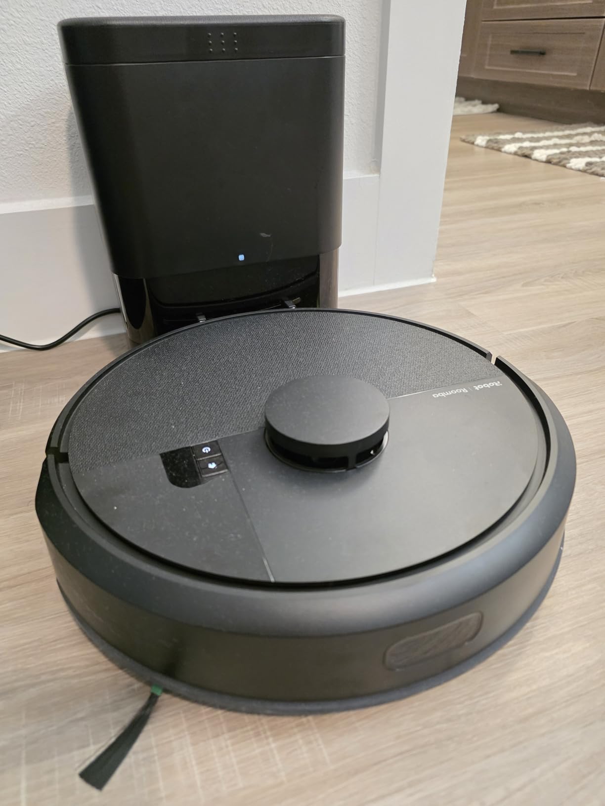 iRobot Roomba 105 Combo Robot Vacuum & Mop with AutoEmpty Dock - Self-Empties for 75 Days, Intense Power-Lifting Suction, LiDAR Navigation, Multiple Cleaning Modes, Avoids Mopping Carpet customer photo 1