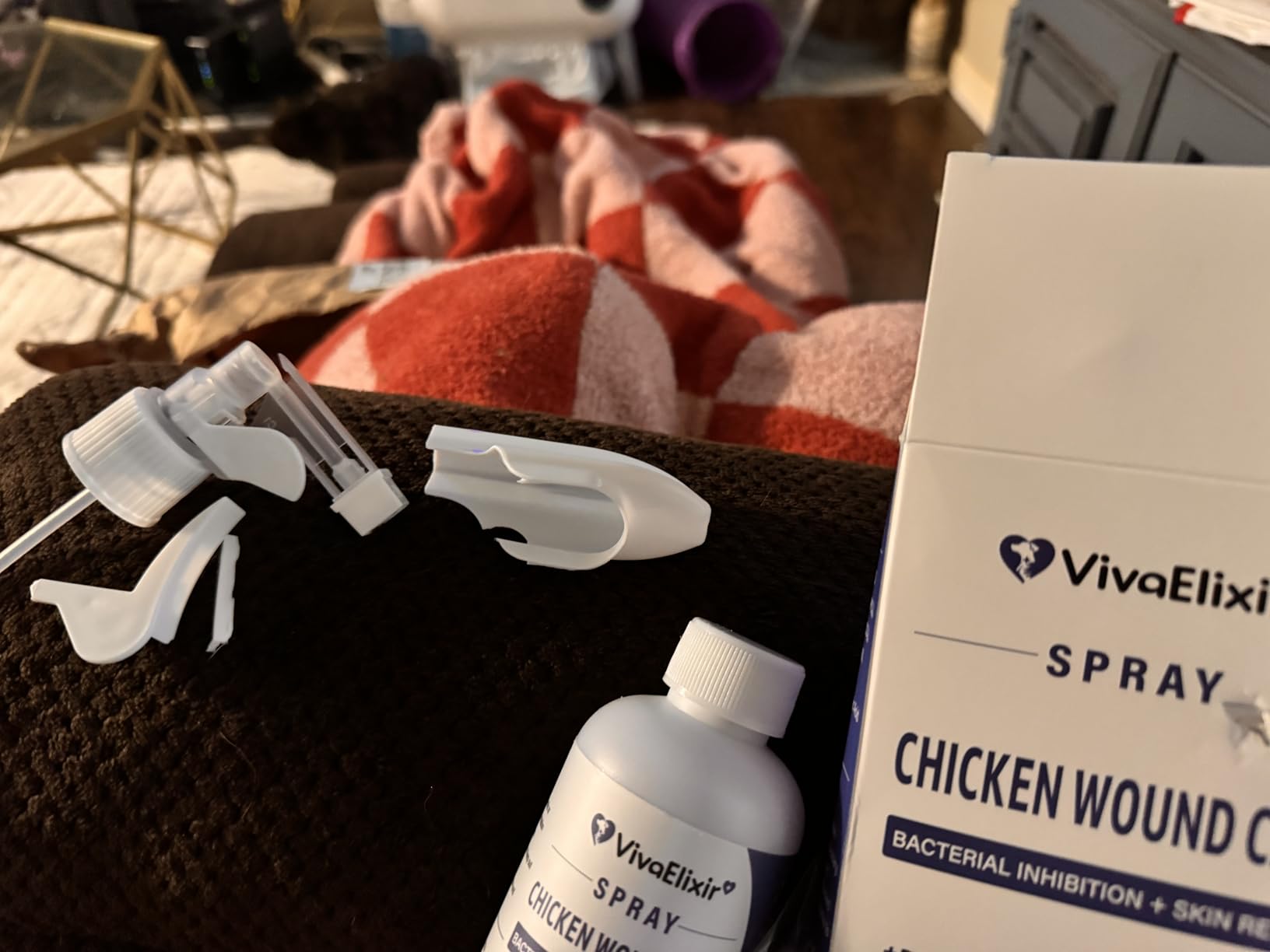 Chicken Wound Spray - Poultry Care & Healing Aid for Wounds, Hypochlorous Pecking Injuries, Bumblefoot, Cuts & Burns - Skin Repair for Vent Prolapses - 10.14 oz customer photo 2