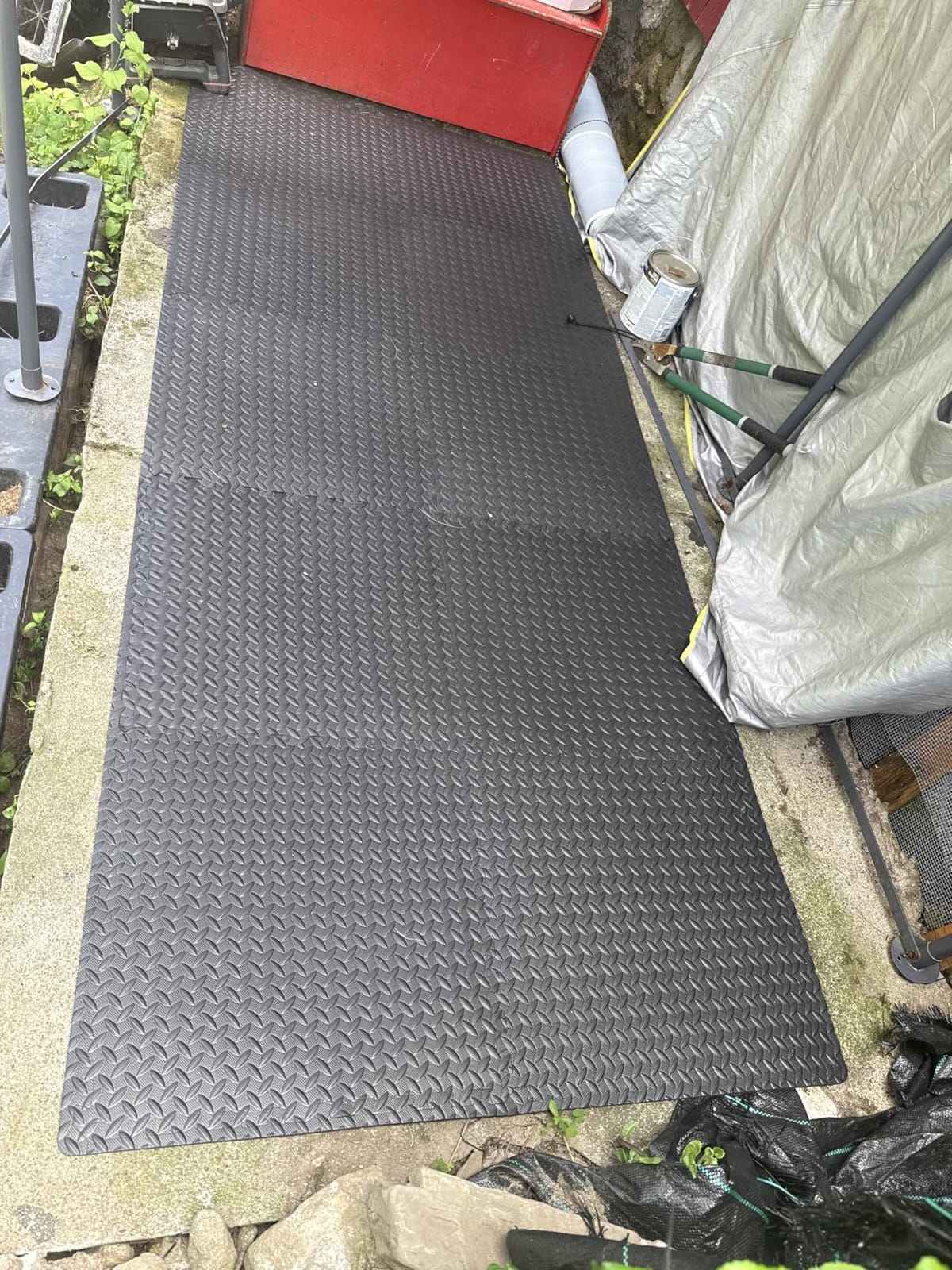 GWT Interlocking EVA Foam Floor Tiles 24x24 Inch 0.4 Inch Thick Gym Flooring for Home Gyms Garages and Basements, 12 Pack Covers 48 Square Feet, Shock-Absorbing Easy Snap-Together Install customer photo 2