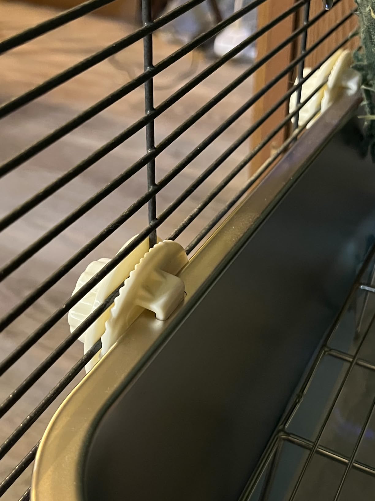 Stainless Steel Rabbit Sifting Litter Box (M) customer photo 1