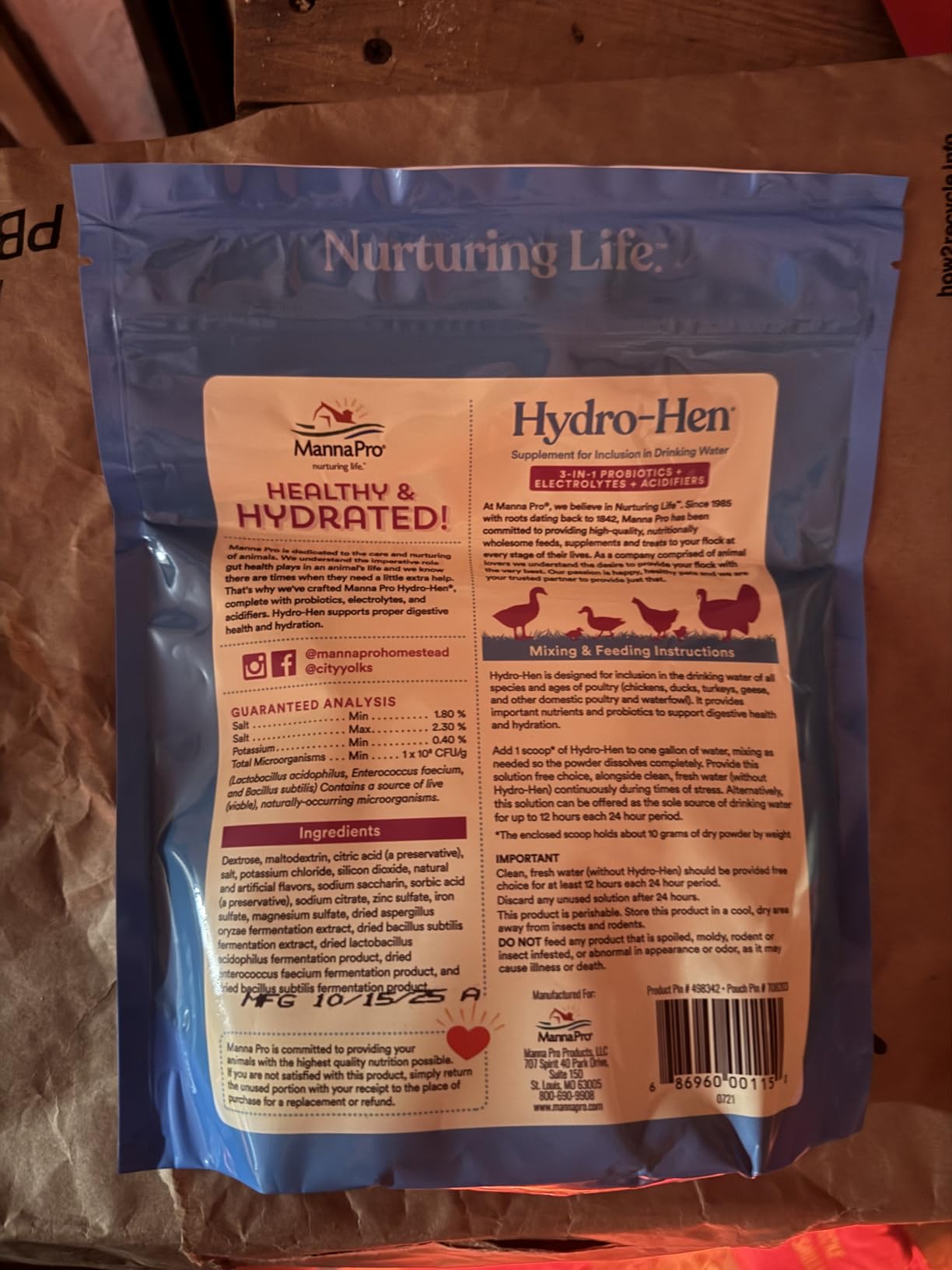 Manna Pro Hydro-Hen Chicken Electrolyte & Probiotic for Poultry, 20 oz | Electrolyte & Probiotic Supplement, Supports Hydration & Digestion, For Chickens, Ducks, Turkeys, Poultry & Waterfowl customer photo 1