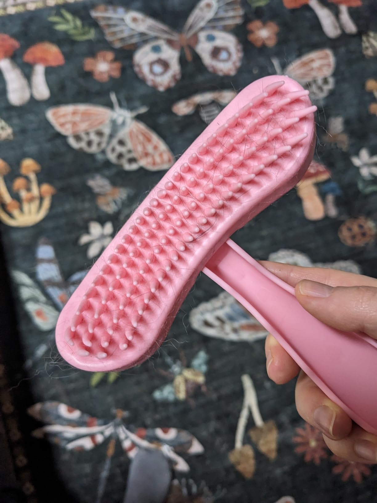 MCTOURY Rabbit Brush for Shedding Grooming: Effective at Removing 99% Loose Hair - Gentle Massage Appears Relaxed Comfortable & Soft Bristles - Safe for Sensitive Bunnies Cats Small Pets customer photo 1