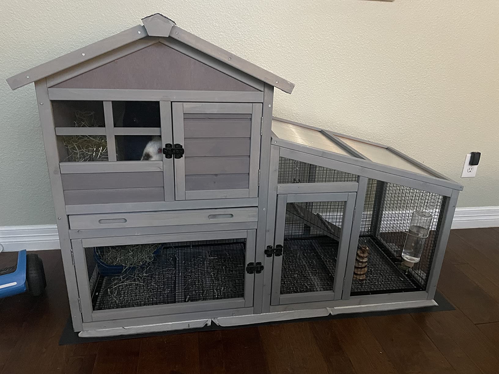 80.5'' Outdoor Chicken Coop, Mobile Chicken Tractor with Wheels, Large Poultry Hen Cage with Nesting Box, Waterproof Roof and Sliding Out Tray, Wooden Chicken House for 2-4 Chickens customer photo 1