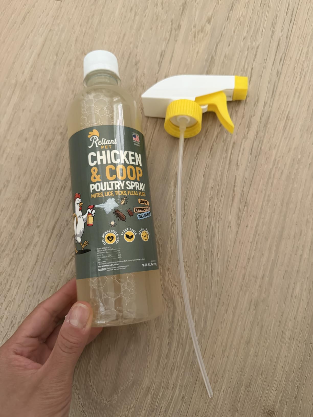 Reliant Pet Chicken and Coop Poultry Spray for Mite's Lice Ticks Fleas and Flies - Dust Mite Spray 16oz - Chicken Coop Fly Spray - Made in USA - Chicken Coop Accessories customer photo 1