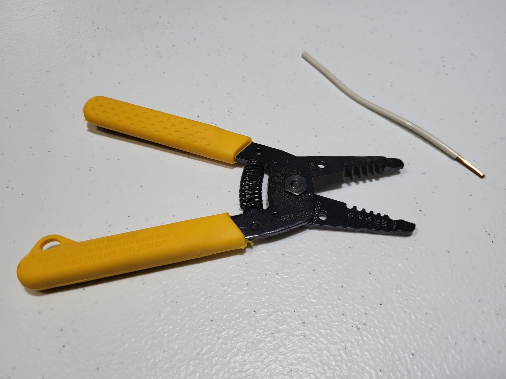 IDEAL Wire Strippers, Electrical T-Stripper, Pro Electrical Tool customer photo 2