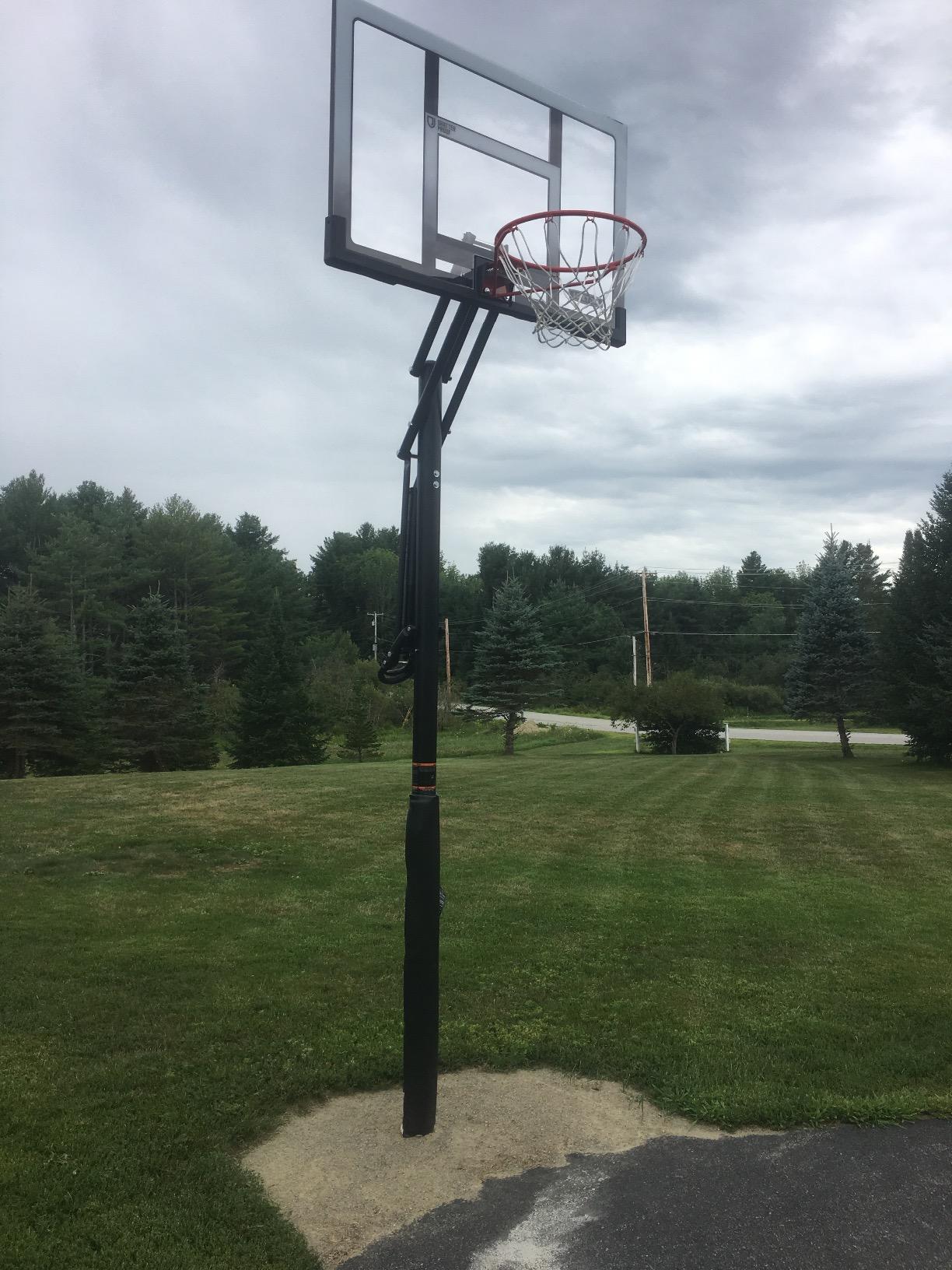 Lifetime 71281 In Ground Power Lift Basketball System, 52 Inch Shatterproof Backboard customer photo 1