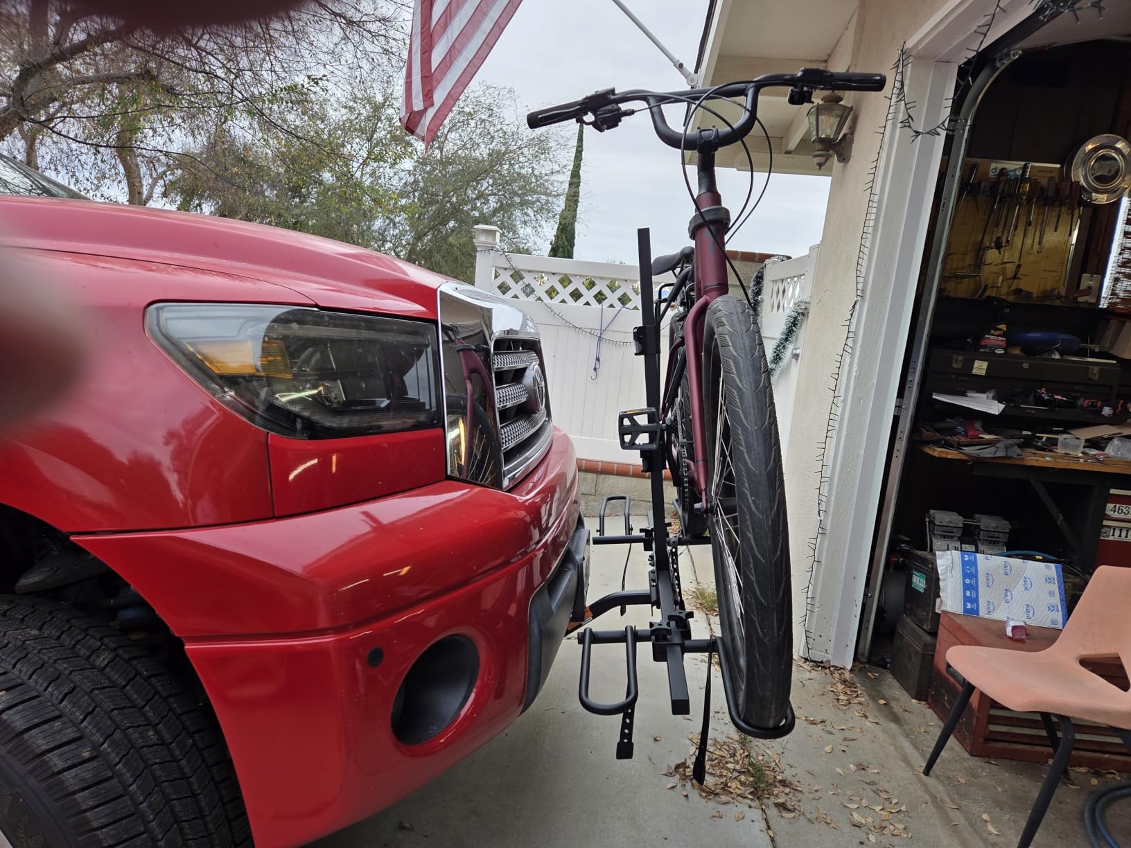 Swagman XTC2 Hitch Mount Bike Rack – Platform Carrier for 2 Bikes, Ratcheting Hook System, Compact Clam-Shell Folding Design customer photo 1