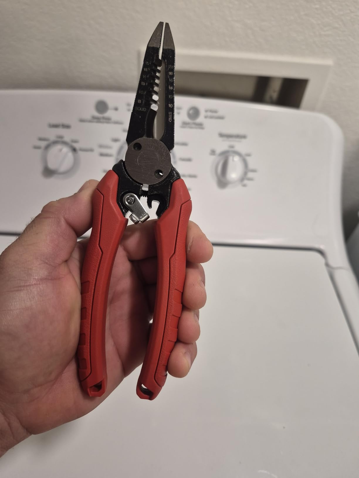 Milwaukee 48-22-3079 6-In-One Combination Wire Stripping & Reaming Pliers For Electricians customer photo 1