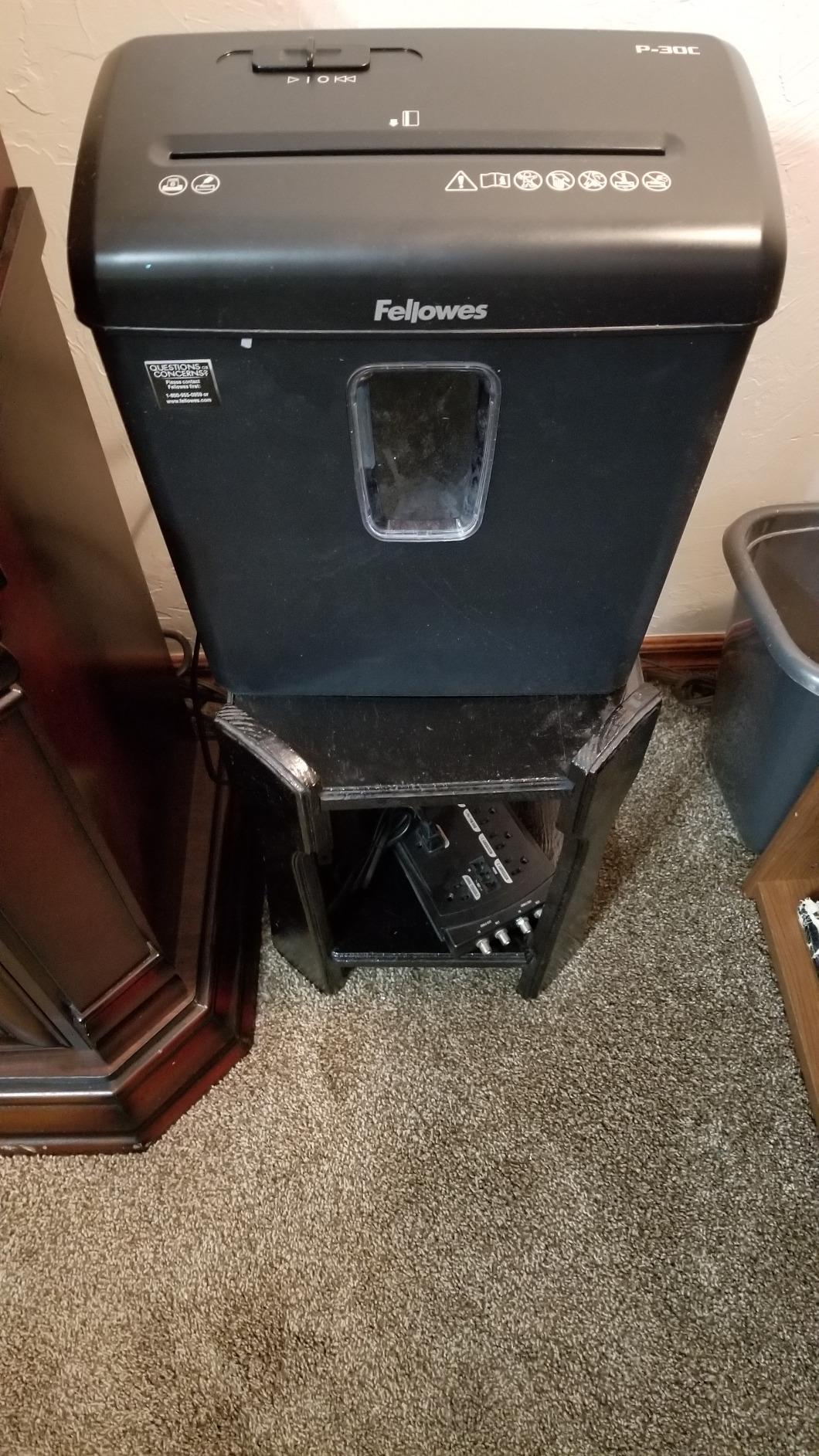 Fellowes Powershred 60Cs 10-Sheet Cross-Cut Paper and Credit Card Shredder with SafeSense Technology (4606001) customer photo 2
