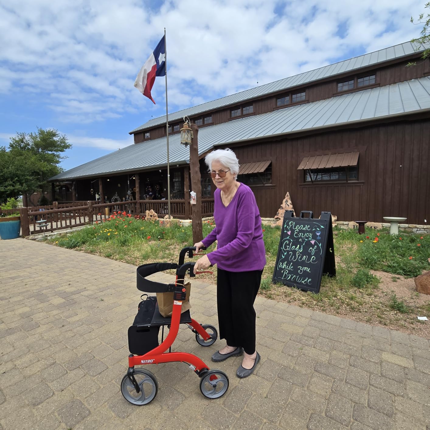 Drive Medical RTL10266 Nitro Euro-Style 4-Wheel Rollator with Seat, Red customer photo 1