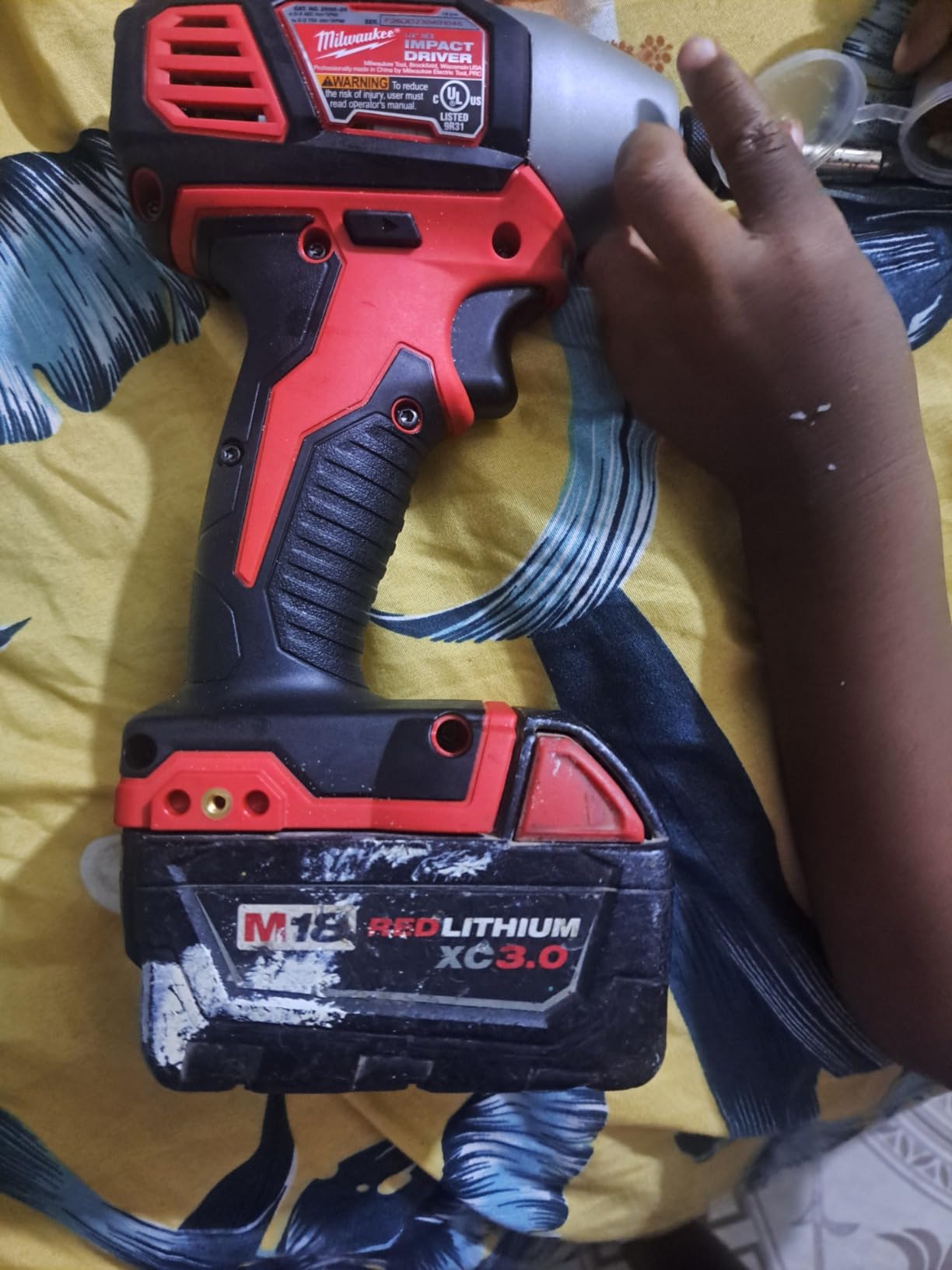 Milwaukee 2656-20 M18 18V 1/4 Inch Lithium Ion Hex Impact Driver with 1,500 Inch Pounds of Torque and LED Lighting Array (Battery Not Included, Power Tool Only) customer photo 1
