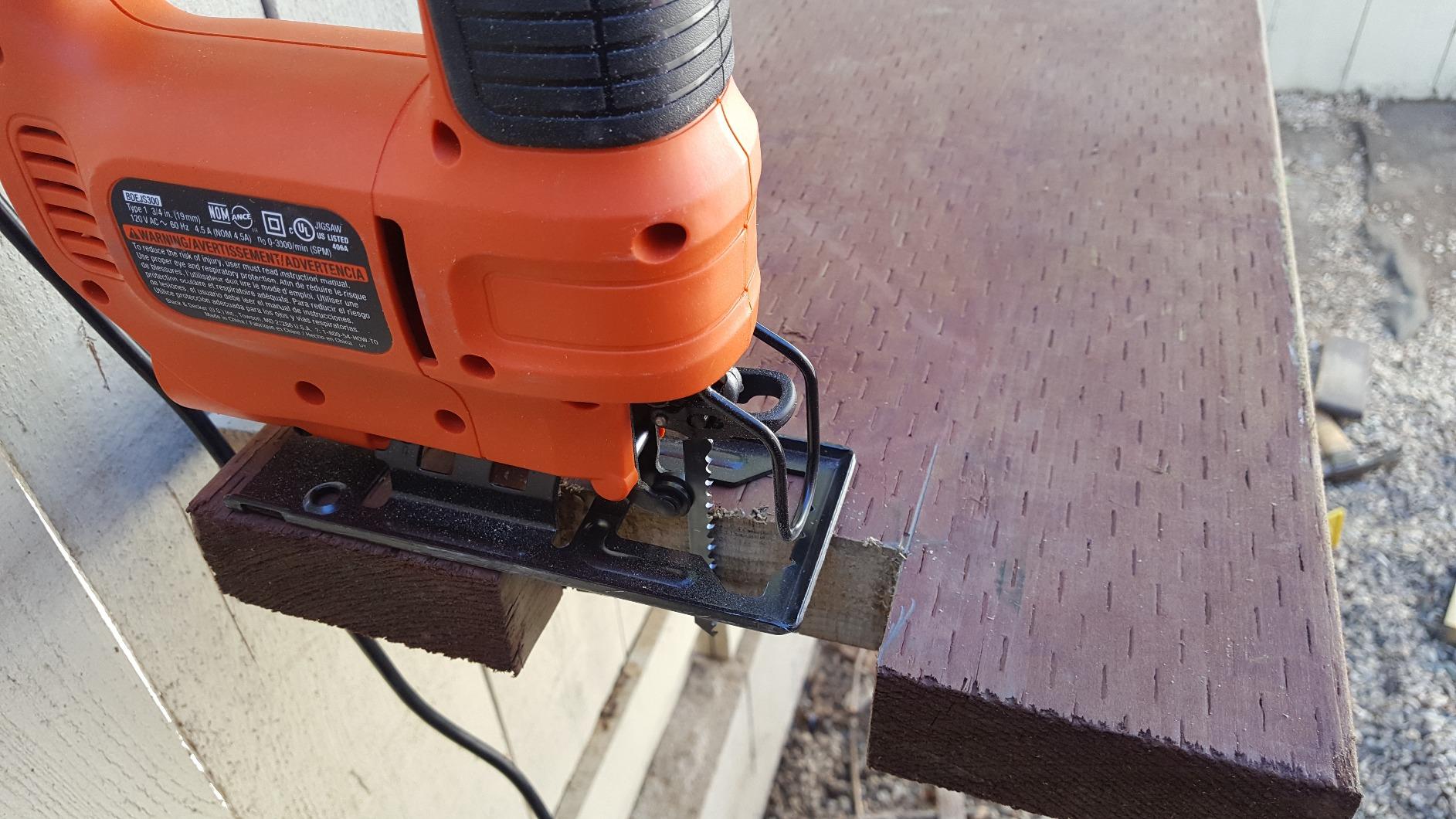 BLACK+DECKER Jig Saw, 4.5 -Amp (BDEJS300C) customer photo 1