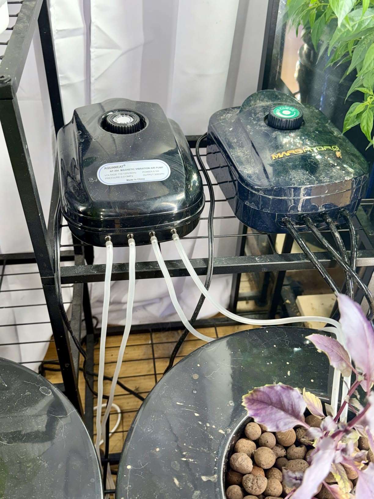 Uniclife Aquarium Air Pump Dual Outlet Fish Tank Aerator with Accessories for 5-200 Gallon Tank customer photo 2