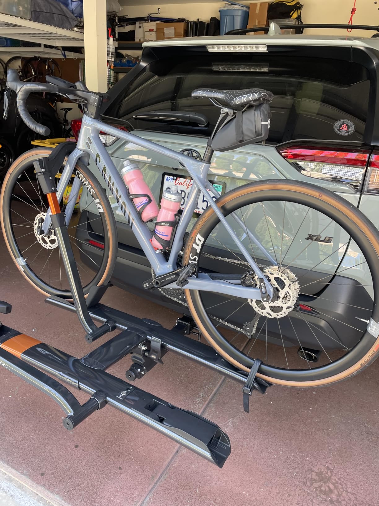 Kuat Sherpa 2.0 Compact 2-Bike Transporting Hitch Rack customer photo 2
