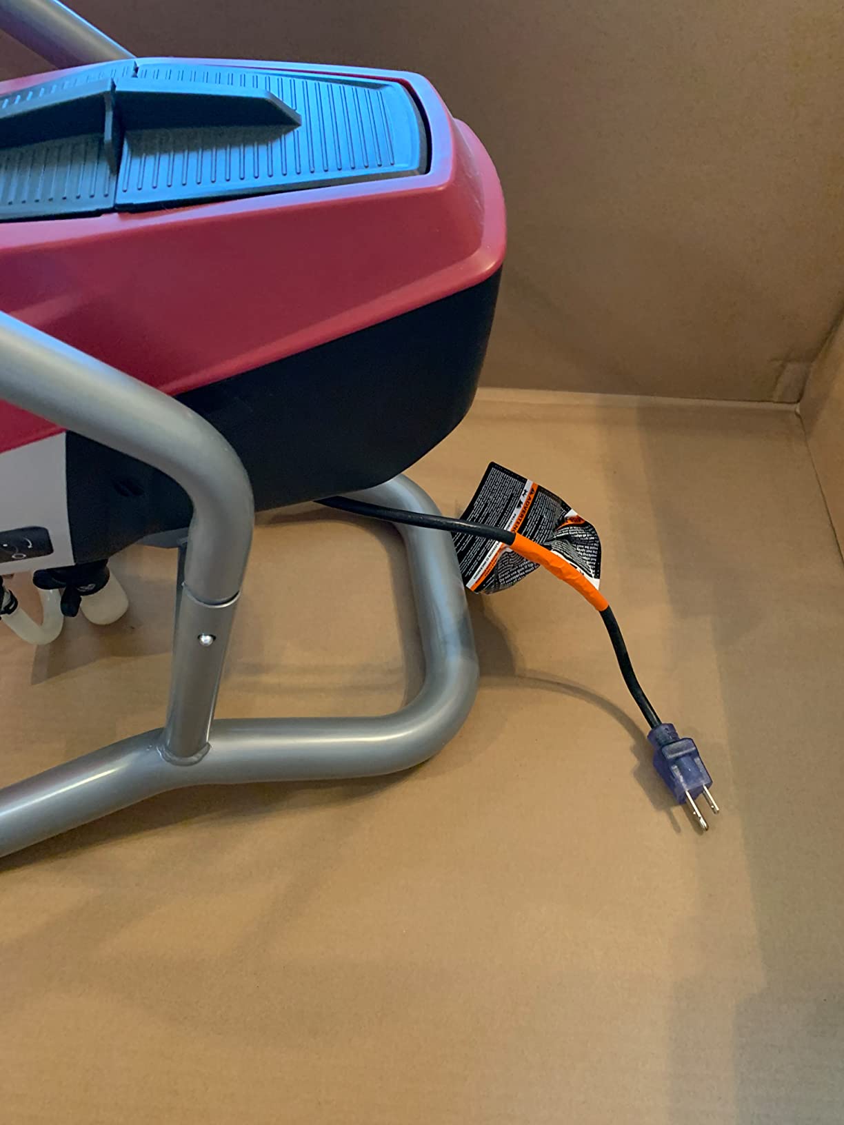 Titan Tool 0580009 ControlMax 1700 High Efficiency Airless Paint Sprayer, HEA technology decreases overspray by up to 55% while delivering softer spray customer photo 2