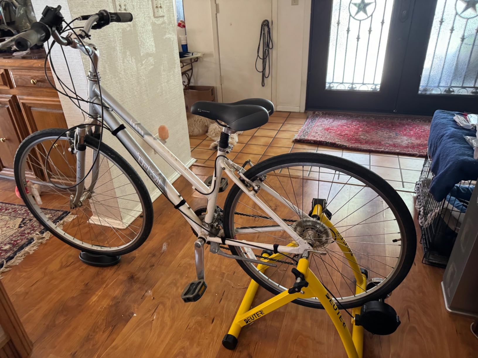 Bike Trainer, Magnetic Bicycle Stationary Stand for Indoor Exercise Riding customer photo 2