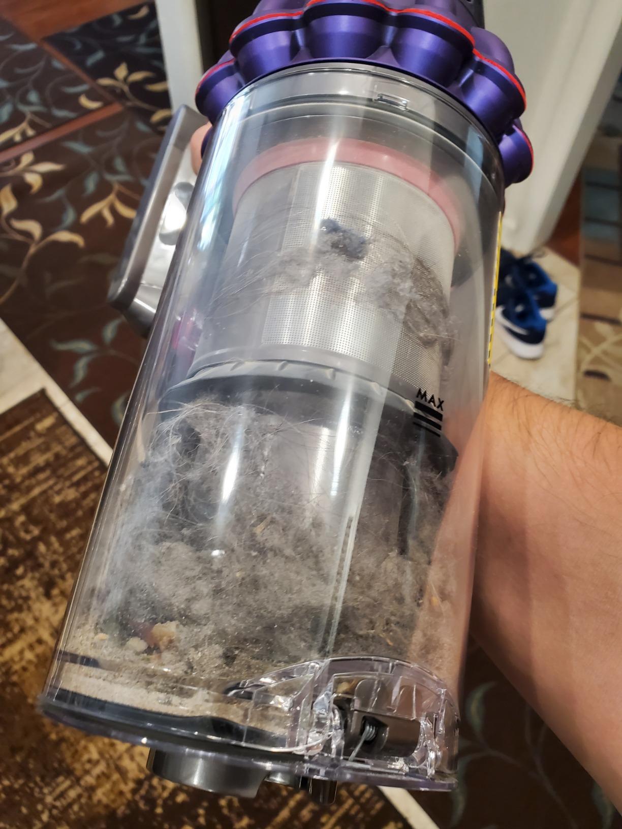 Dyson V10 Cordless Stick Vacuum Cleaner: 14 Cyclones, Fade-Free Power, Whole Machine Filtration, Hygienic Bin Emptying, Wall Mounted, Up to 60 Min Runtime, Purple customer photo 2