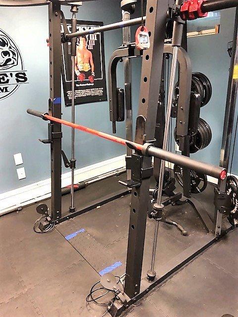 Synergee Games 15kg and 20kg Colored Ceramic Coated Barbells. Rated 1500lbs for Weightlifting and Powerlifting. Black, Red, Grey, Pink customer photo 2