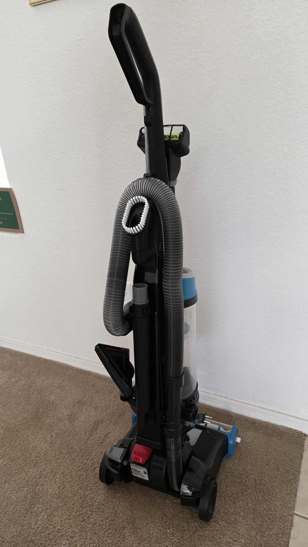 Bissell 2254 CleanView Swivel Rewind Pet Upright Bagless Vacuum, Automatic Cord Rewind, Swivel Steering, Powerful Pet Hair Pickup, Specialized Pet Tools, Large Capacity Dirt Tank, Teal customer photo 2