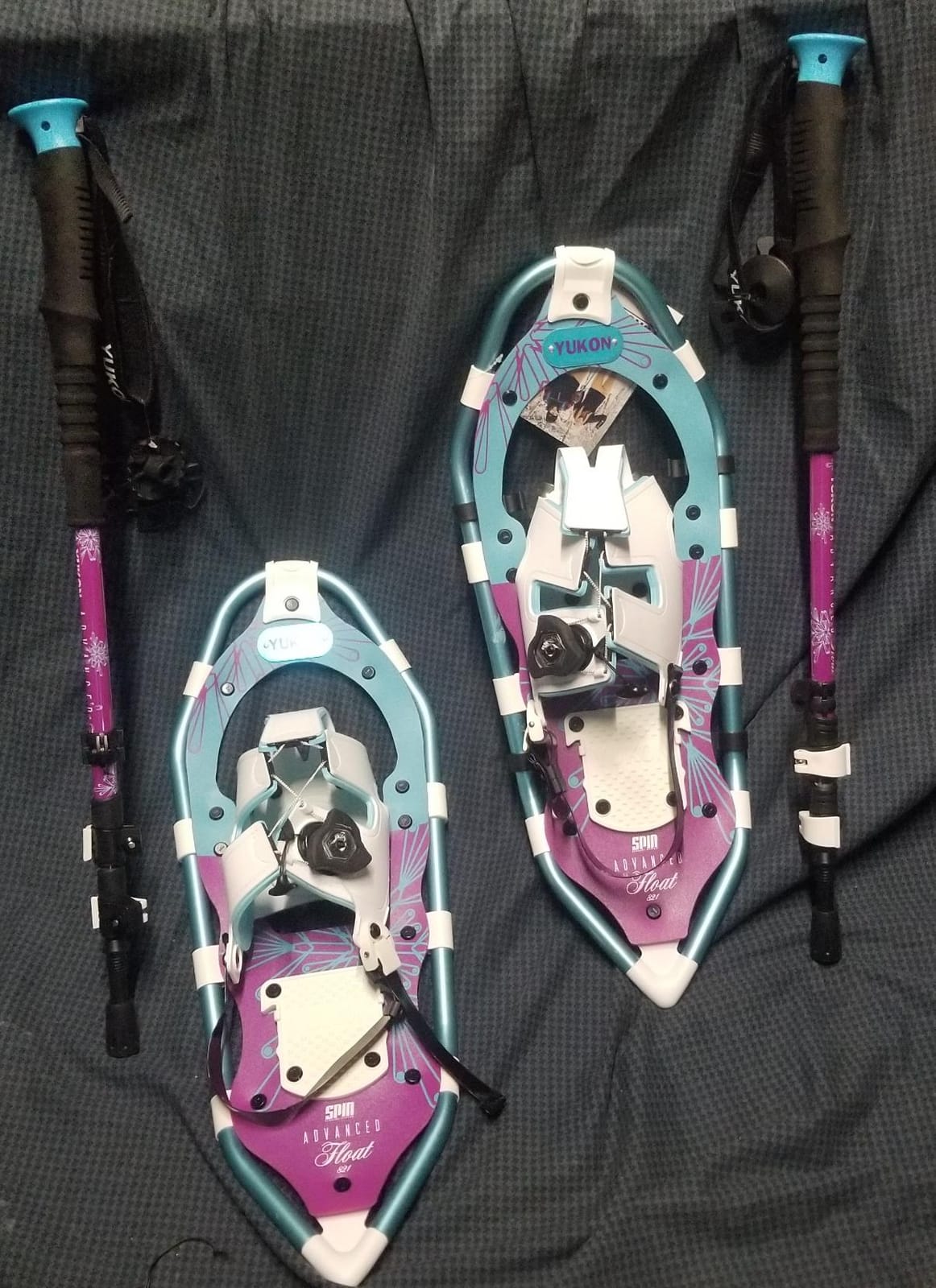 Yukon Charlie's Advanced Spin Float Women's Snowshoe Kit, 8-inch x 21-inch, Includes Snowshoes, Trekking Poles and Travel Bag customer photo 2