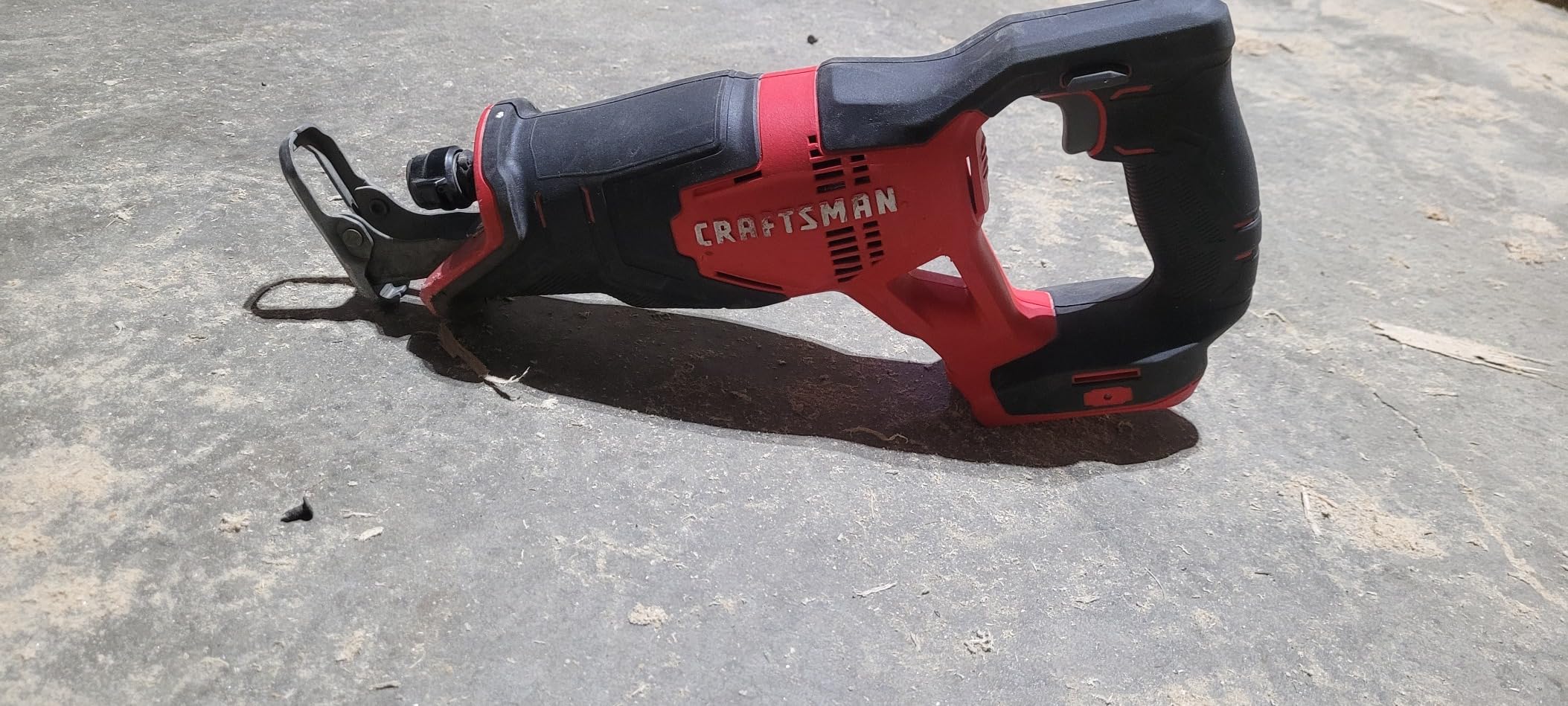 ​​CRAFTSMAN V20 Reciprocating Saw, Cordless, 3,000 RPM, Variable Speed Trigger, Quick Easy Blade Change, Bare Tool Only (CMCS300B) customer photo 2