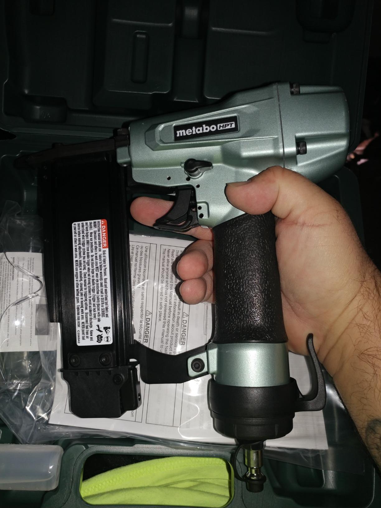 Metabo HPT Pin Nailer Kit, 23 Gauge Fine Trim Aluminium Magazine, NP50A customer photo 2