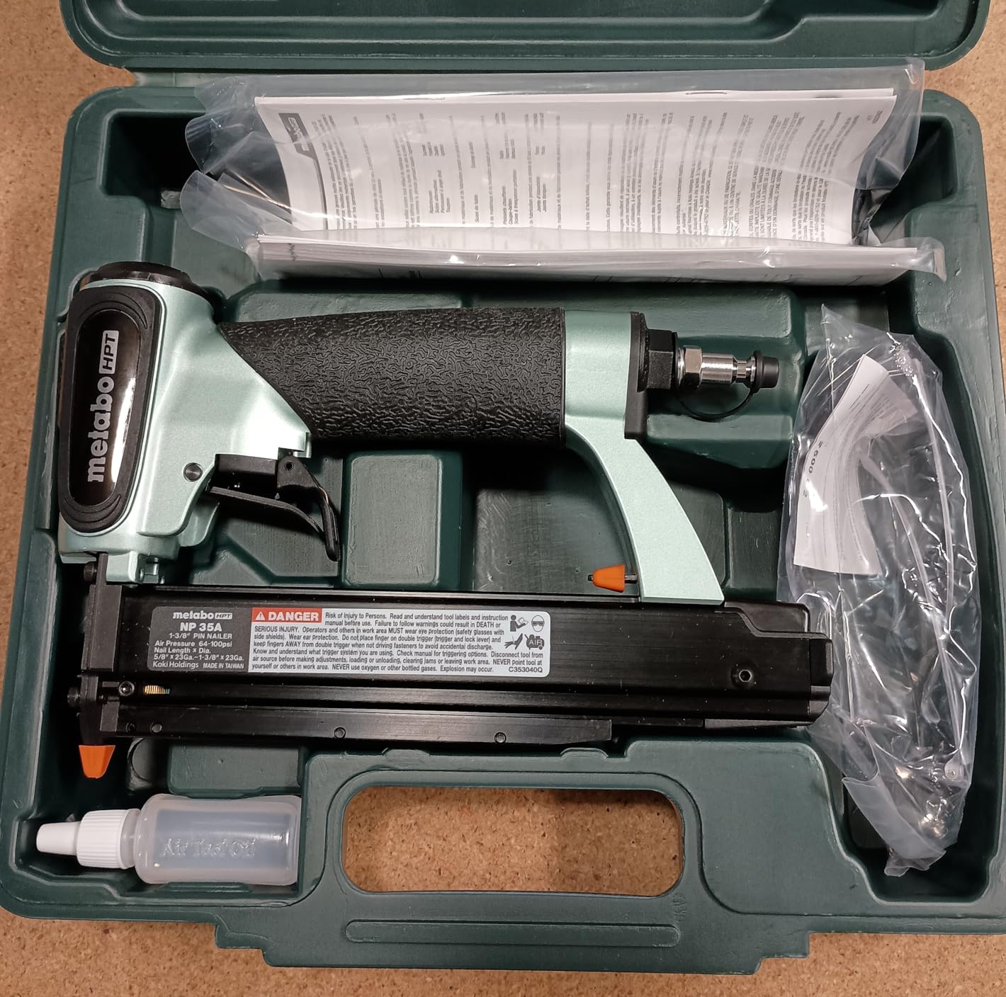 Metabo HPT 23 Gauge Pin Nailer, Pneumatic Lightweight, NP35A customer photo 2