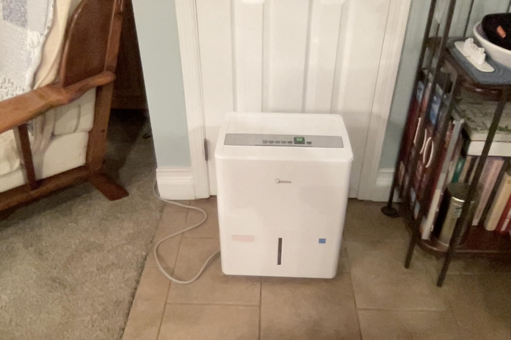 Midea 22 Pint Dehumidifier for Basement, 1,500 Sq. Ft, Energy star customer photo 1