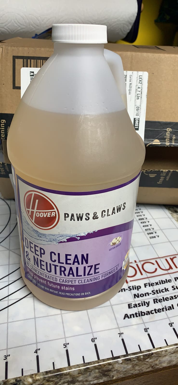 Hoover Pet Carpet Cleaner Solution, 64 oz., Tropical Breeze Scent customer photo 2