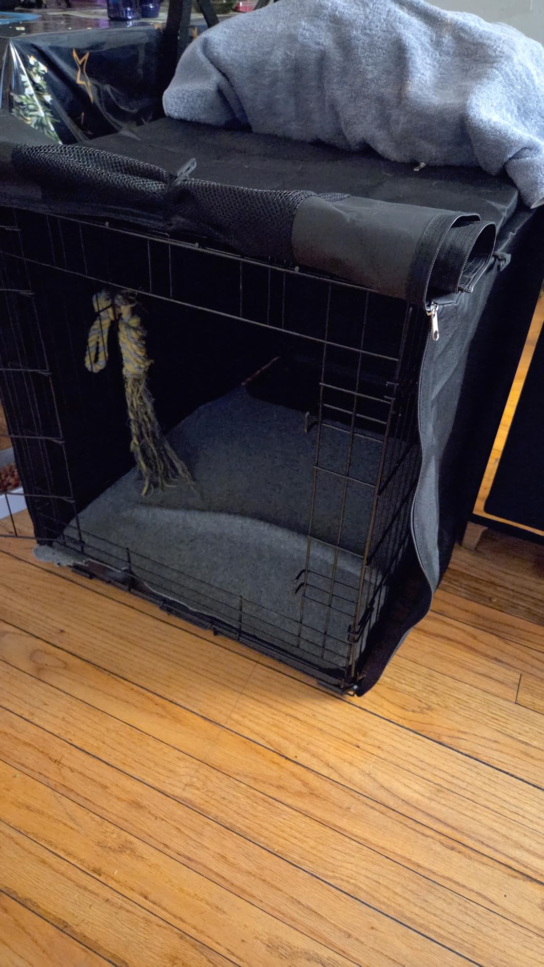 Explore Land Dog Crate Cover, 48 inches, Black customer photo 2