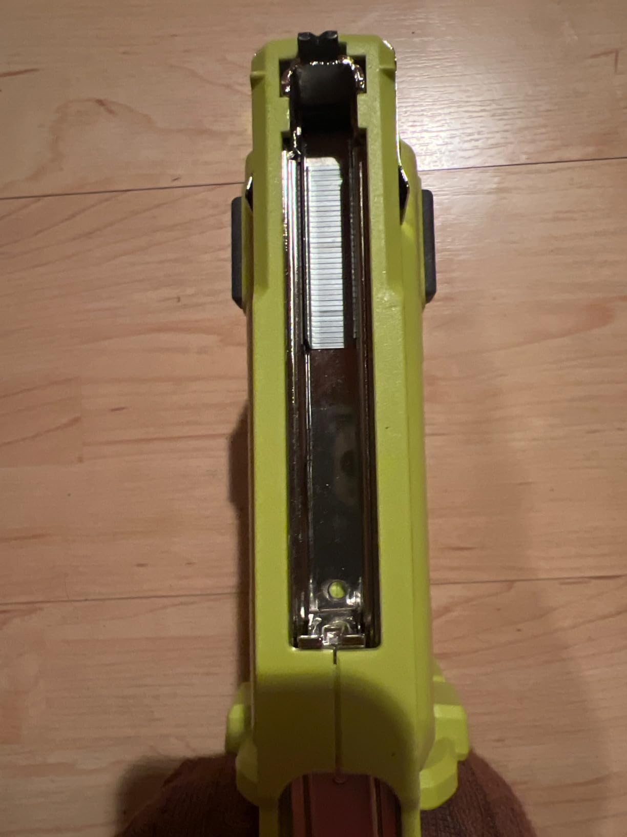 Ryobi 18-Volt ONE+ Cordless Compression Drive 3/8 in. Crown Stapler (Tool Only) P317 customer photo 2
