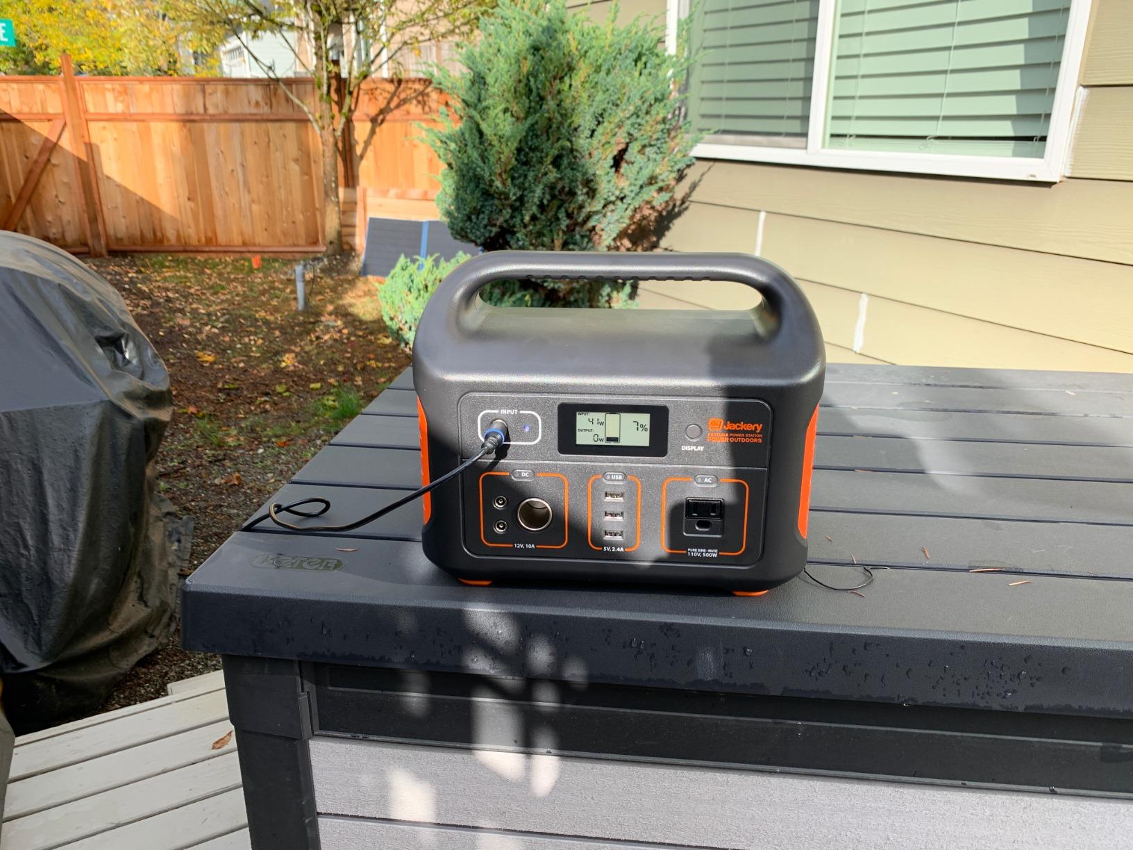 Jackery Explorer 500 v2 Portable Power Station,512Wh,500W AC customer photo 1