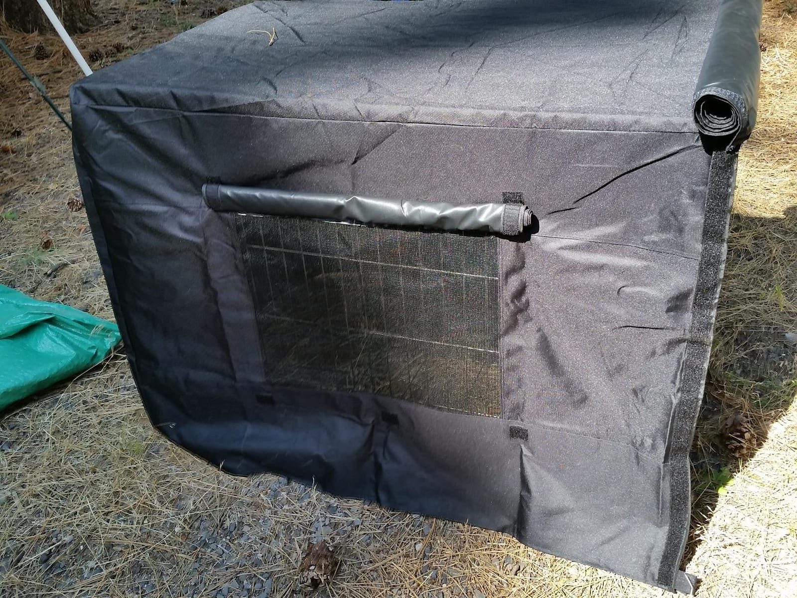 HONEST OUTFITTERS Dog Crate Cover,30 Inch Dog Kennel Cover for Medium and Large Dog, Heavy Duty Oxford Fabric,with Double Door, Pockets and Mesh Window (31L x 20W x 21H, Black) customer photo 1